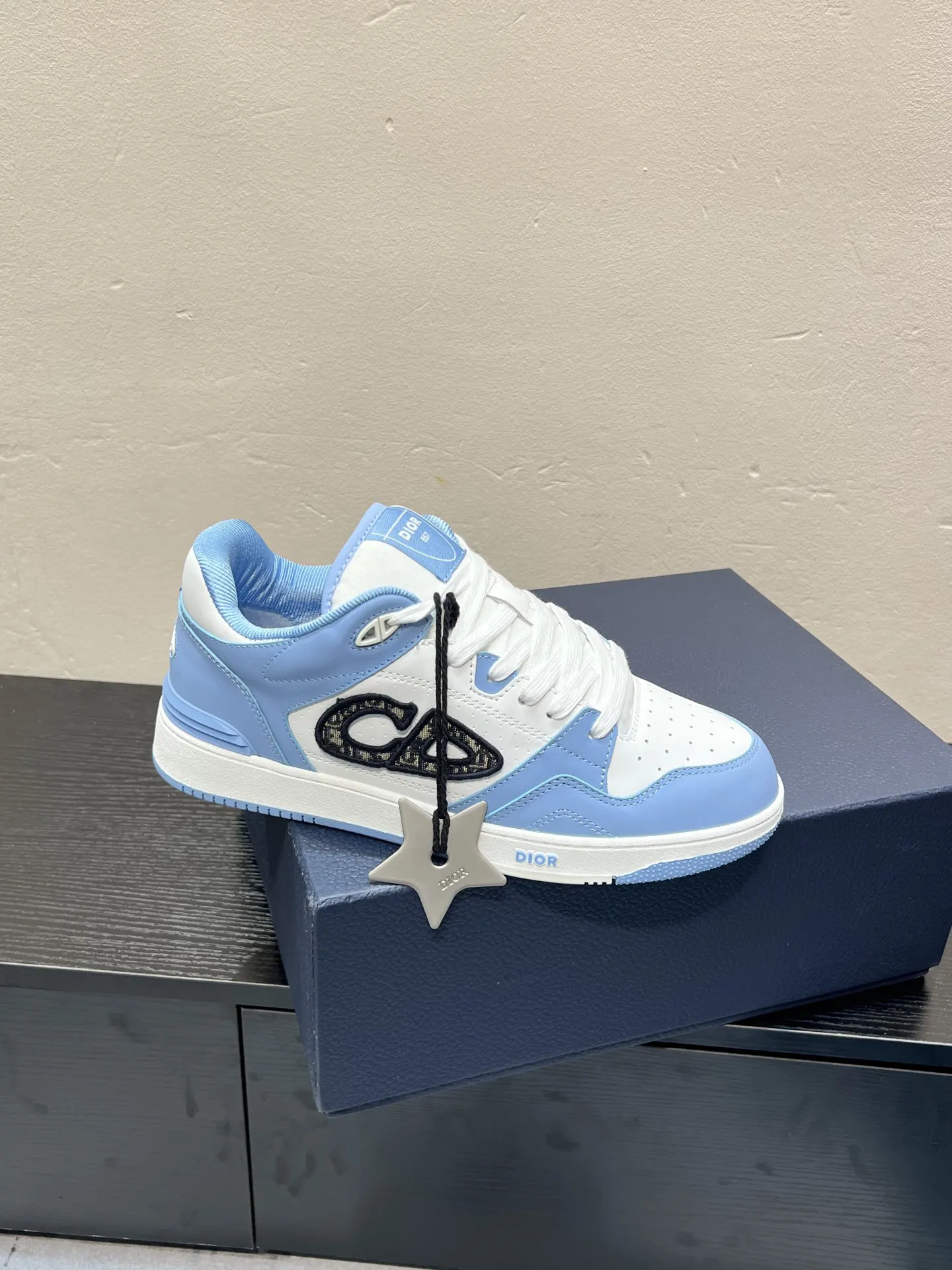Dior Oblique White Sneakers Image 2 Dior Oblique White Sneakers Image 2