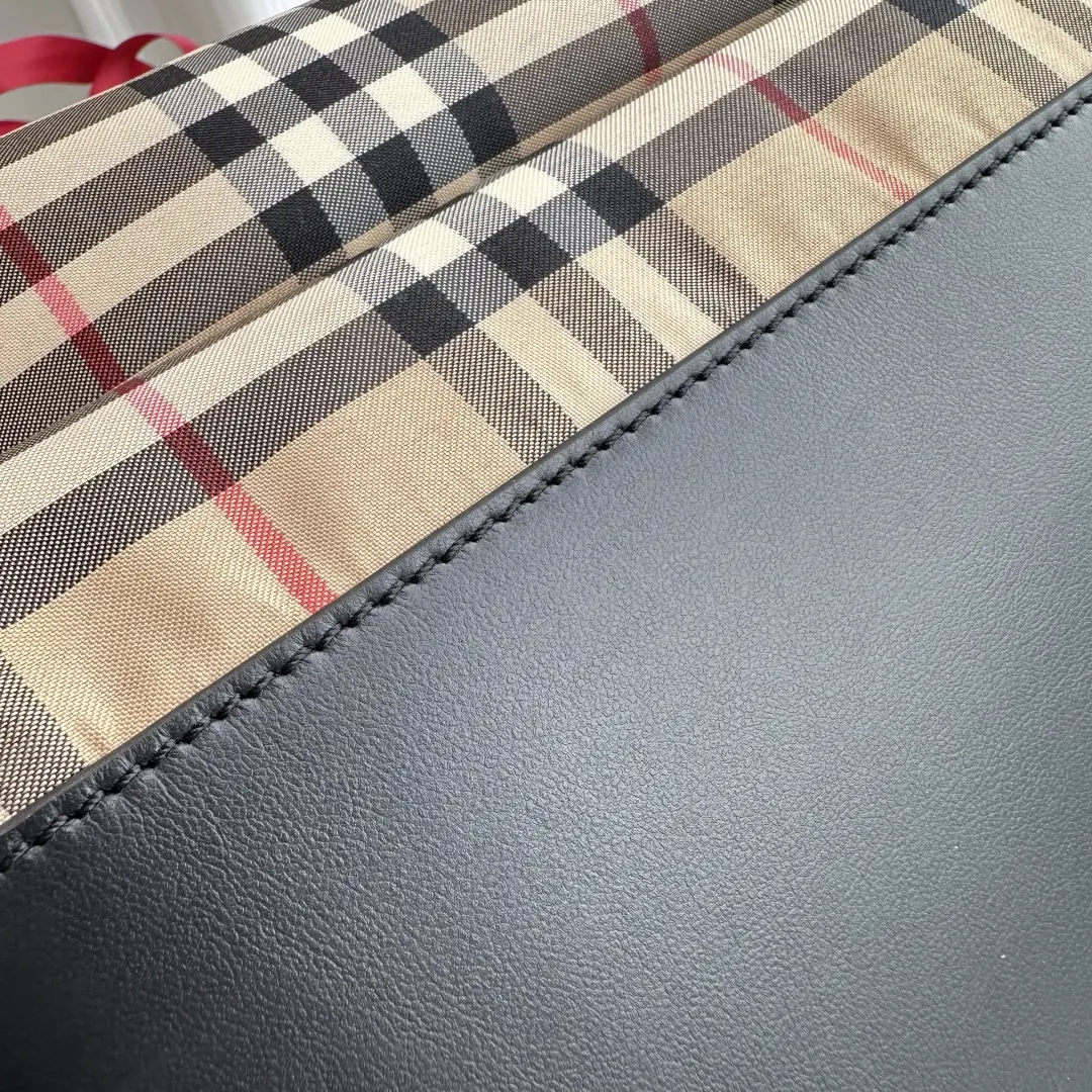 Burberry 尼龍 雙肩包 实用雙肩款