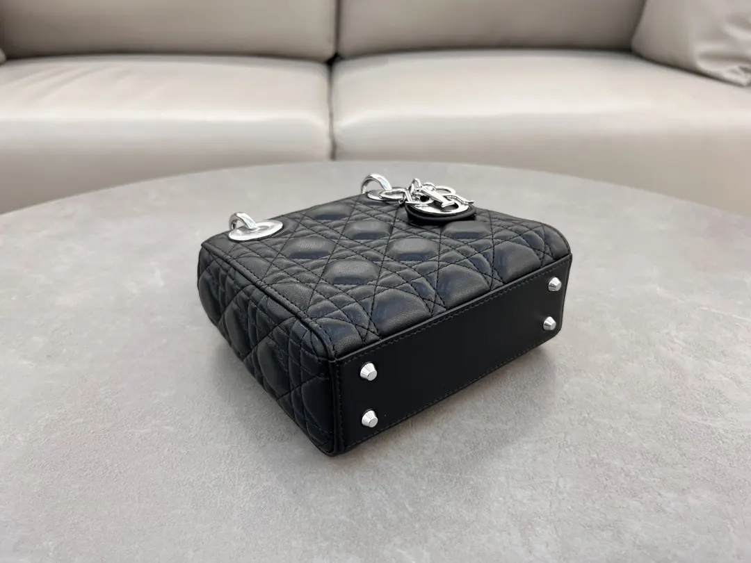 Dior Lady Dior Lady Black Sheepskin Handbag Handheld Crossbody Image 4 Dior Lady Dior Lady Black Sheepskin Handbag Handheld Crossbody Image 4