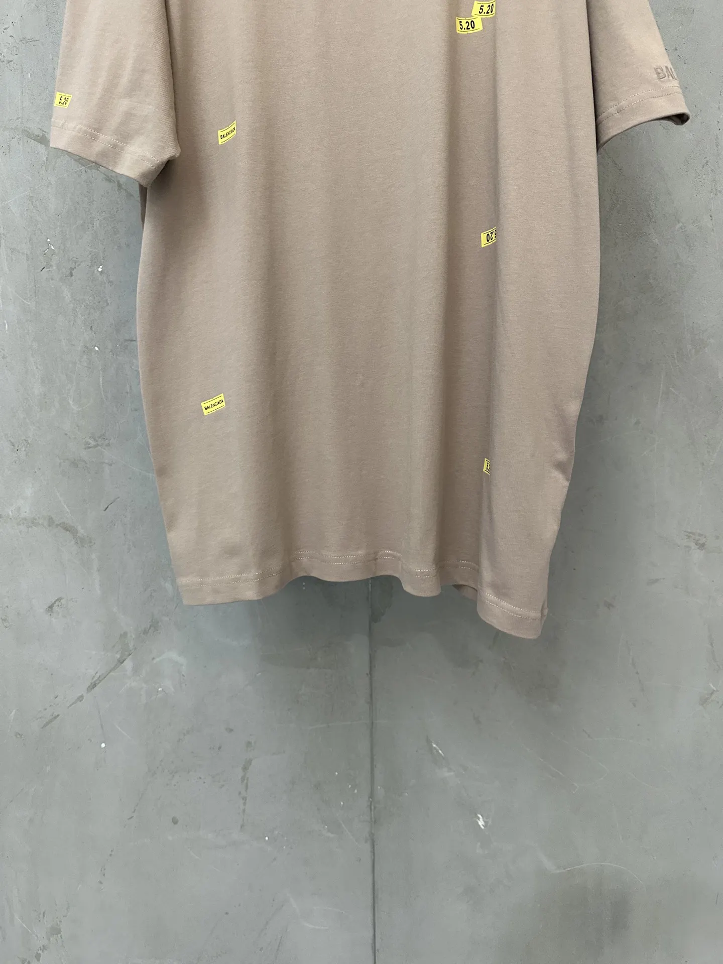 Balenciaga 26SS 短袖T恤