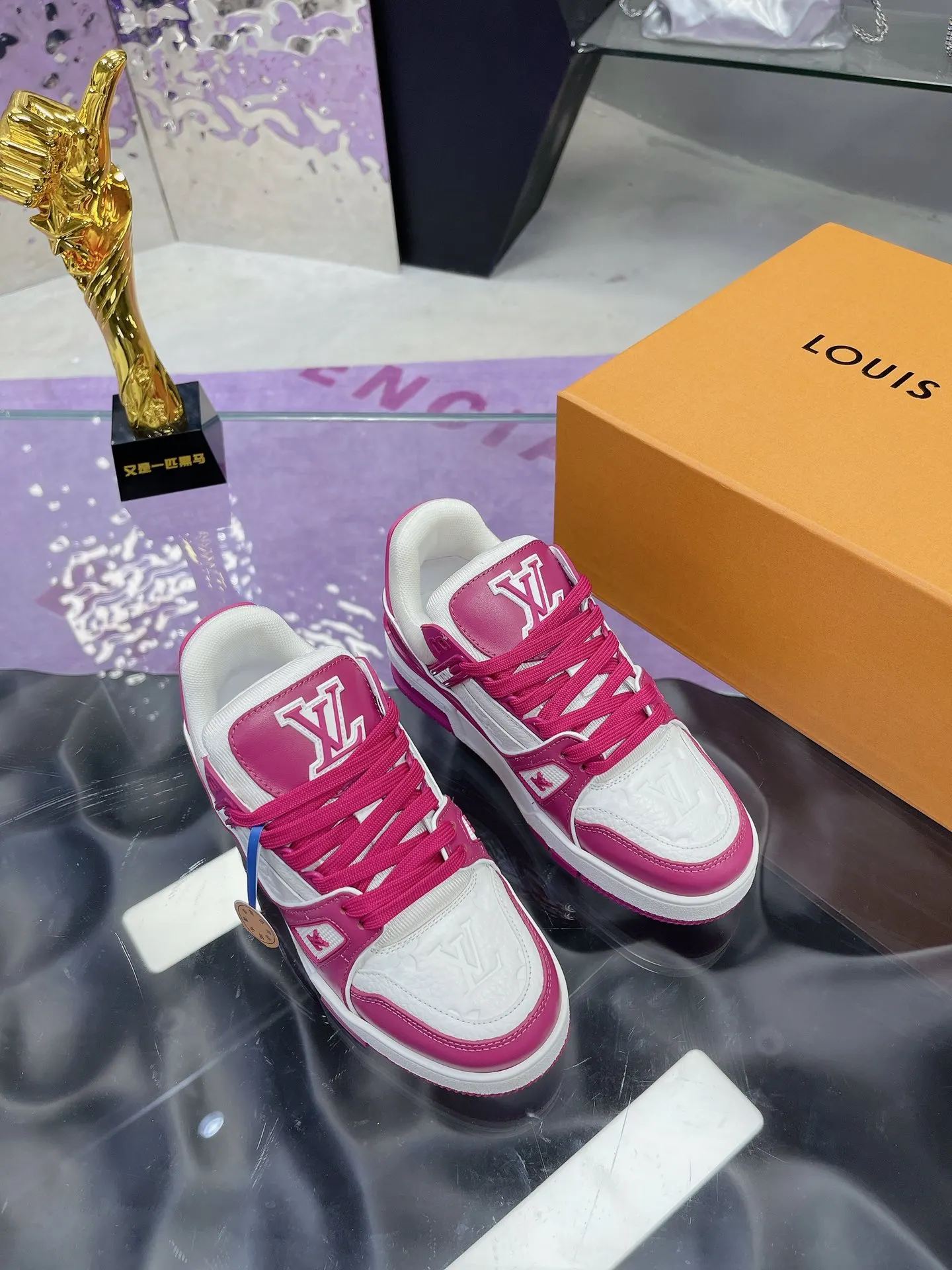 Louis Vuitton Sneakers