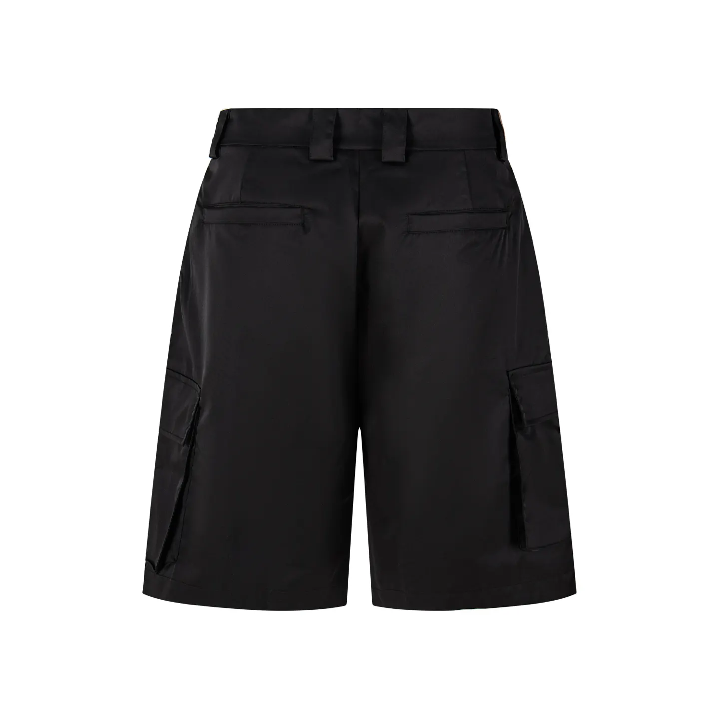 PRADA Re-Nylon尼龙 三角标 短裤 休闲宽松款