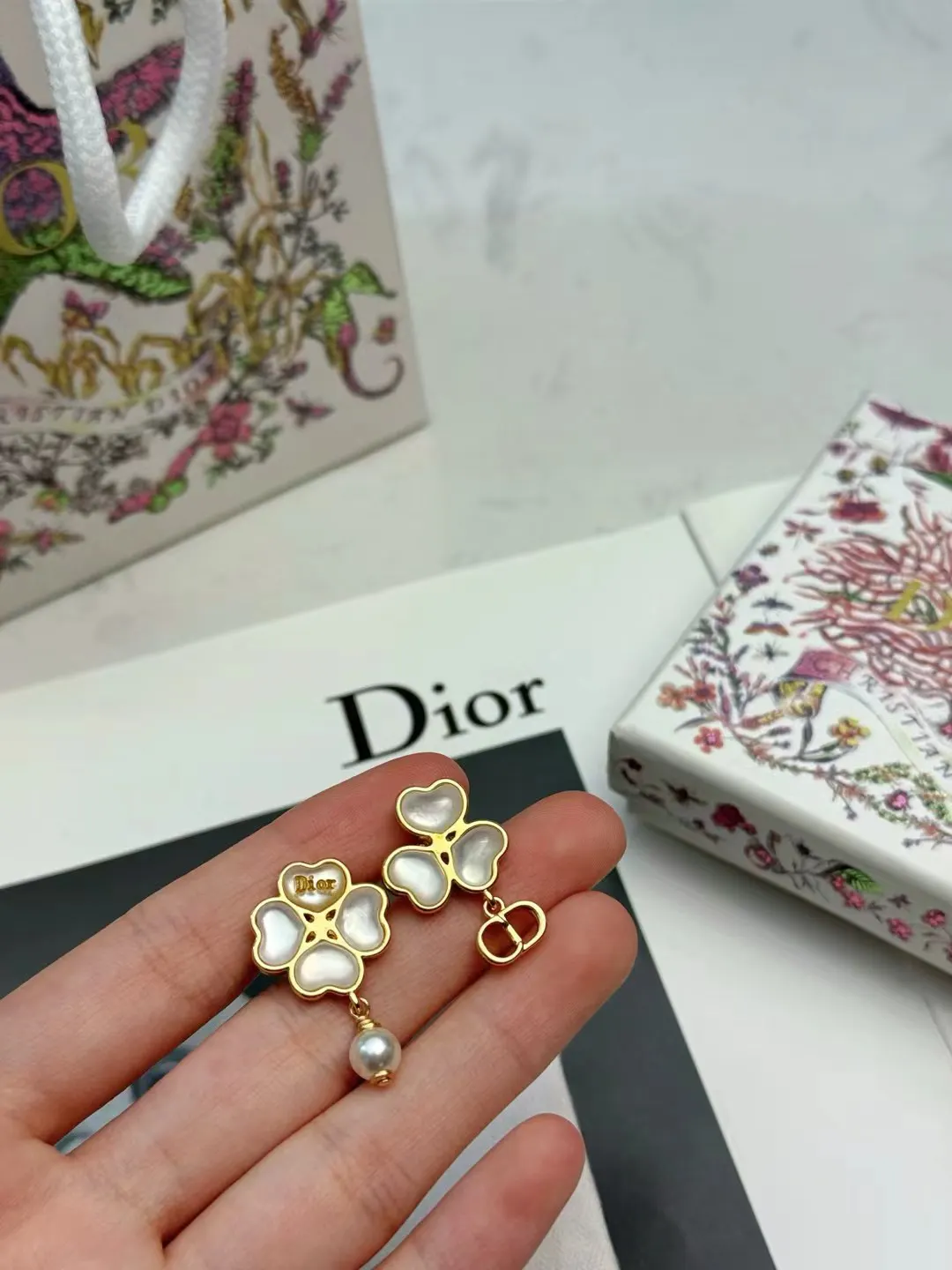 Dior 白色包包 手提斜挎 手提包