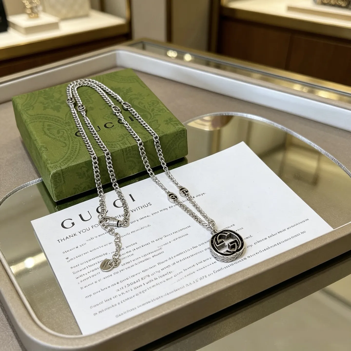 Gucci 链条包 单肩斜挎