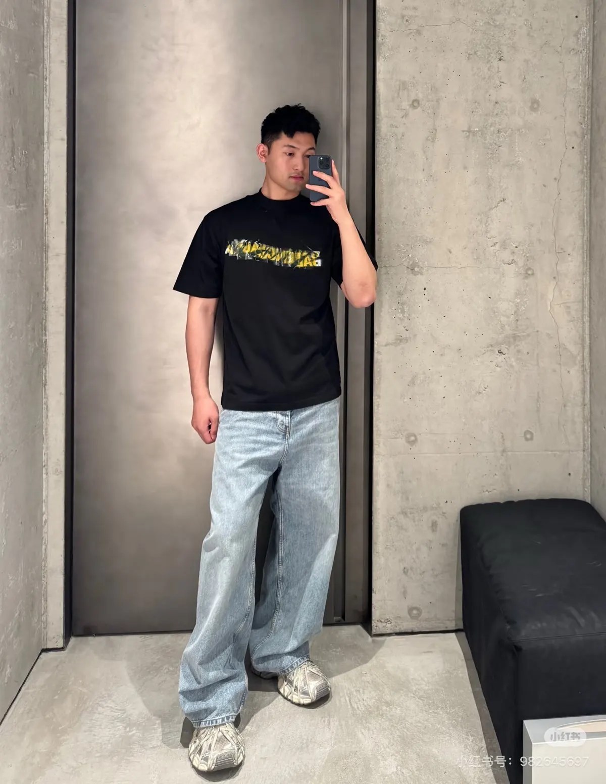 Balenciaga 黑色 Logo 短袖T恤