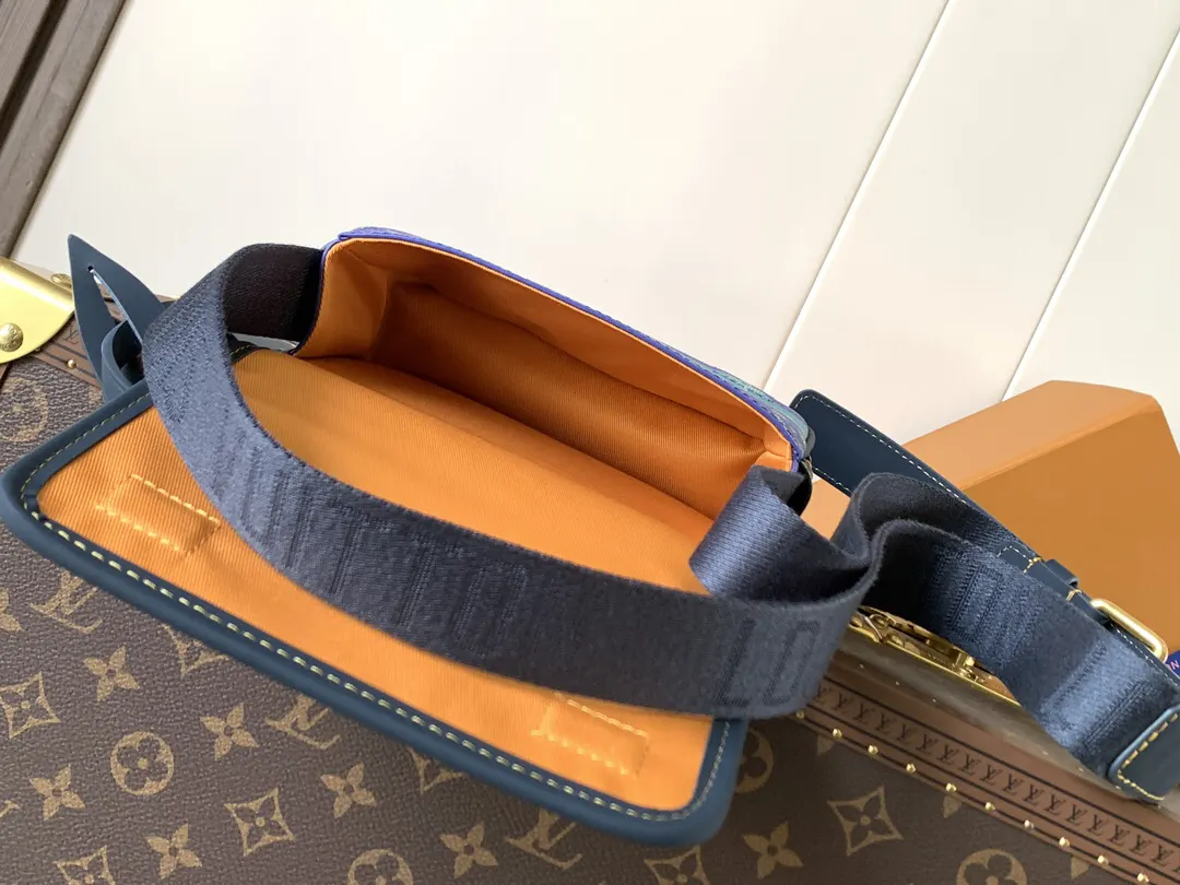 LV handbag Image 9 LV handbag Image 9