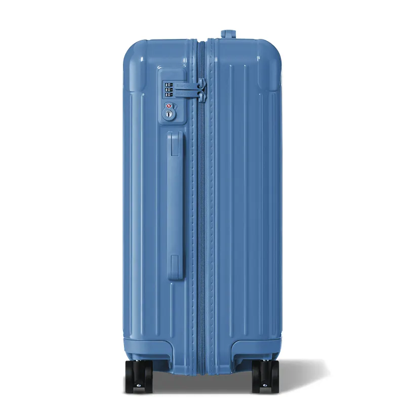 RIMOWA 中国区品牌大使 宋茜 演绎 RIMOW 行李箱 旅行拉杆款 輕便出行款
