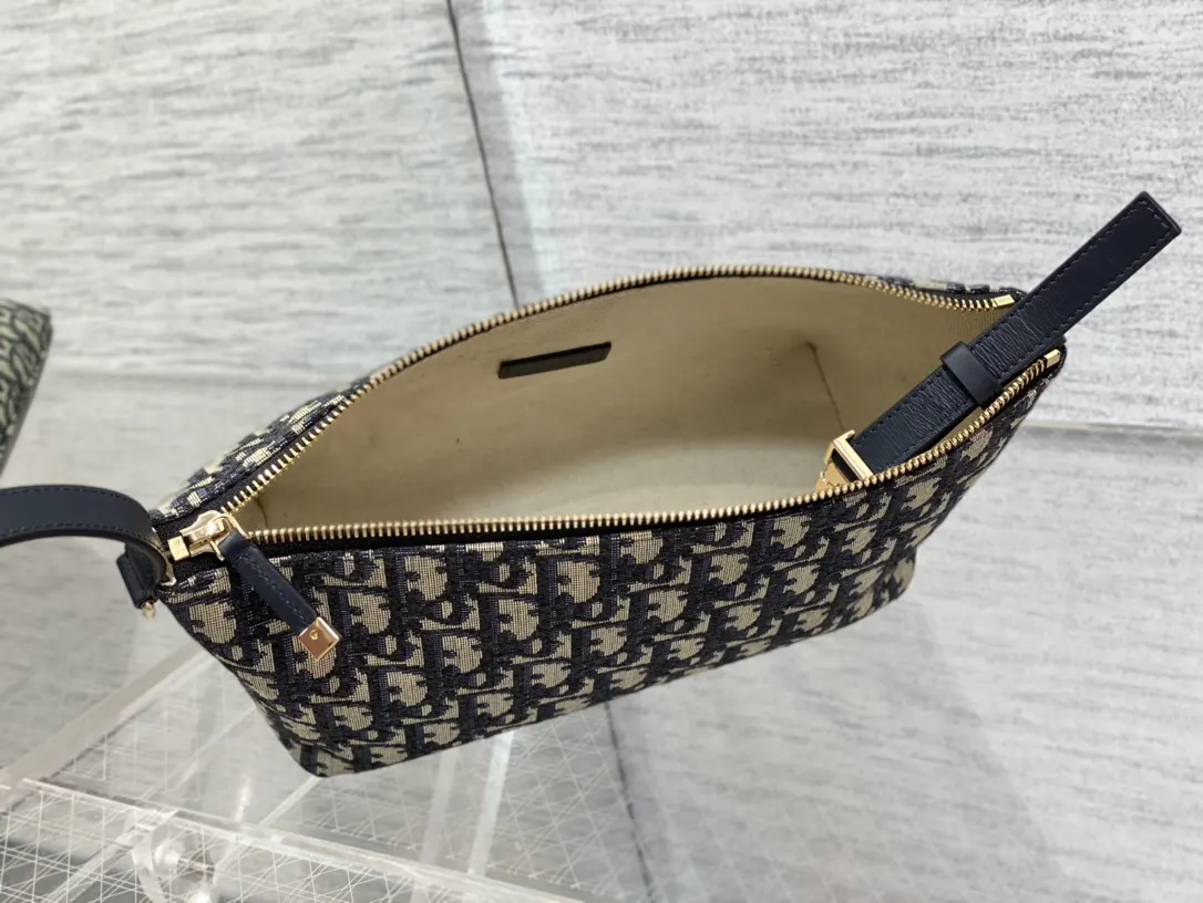 老花 厂价 中号 最新饭盒包 化妝包 便携收納款