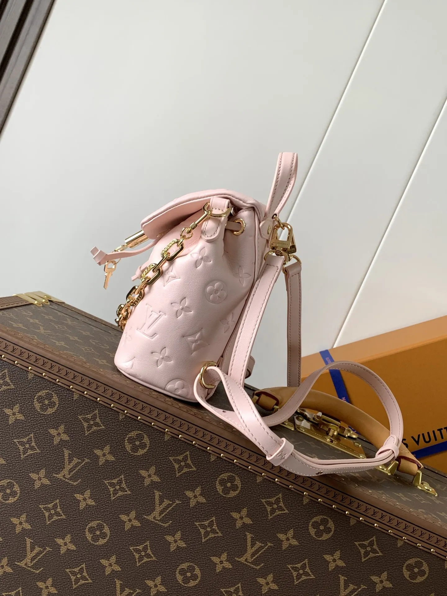 LV 黑色 粉色 牛皮 粉色 黑色 Cou 双肩包 实用双肩款
