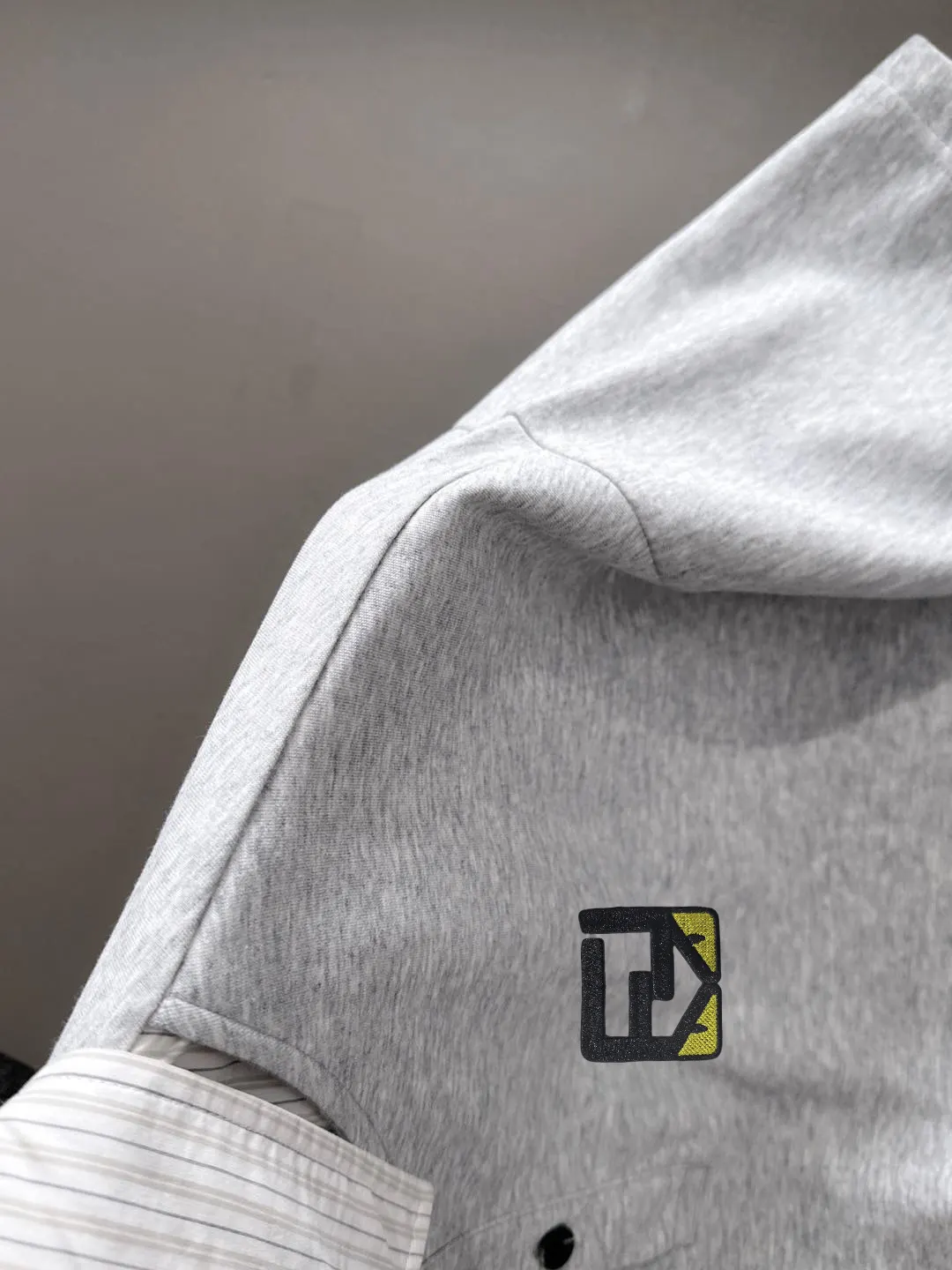 Fendi Embroidery Cotton Knitwear Textured Knit Image 5 Fendi Embroidery Cotton Knitwear Textured Knit Image 5