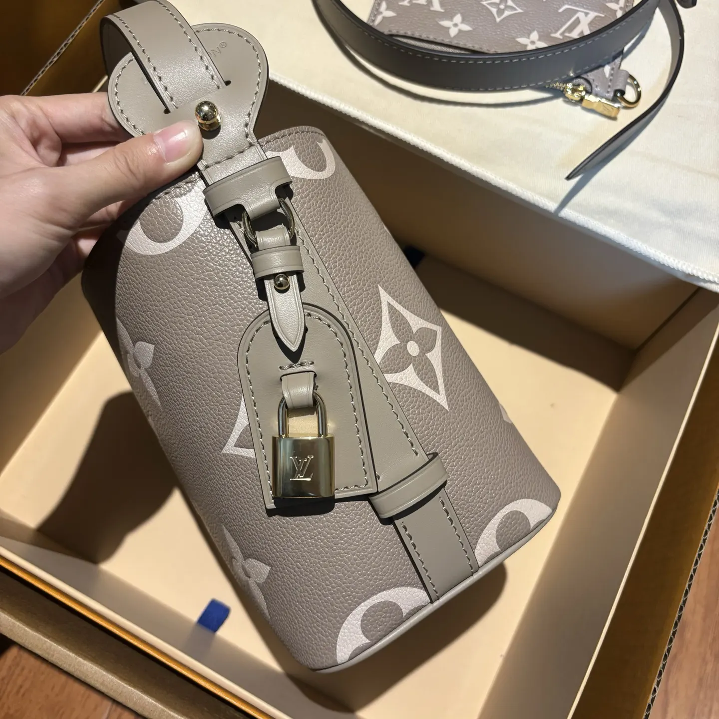 Gray Bucket Bag Casual