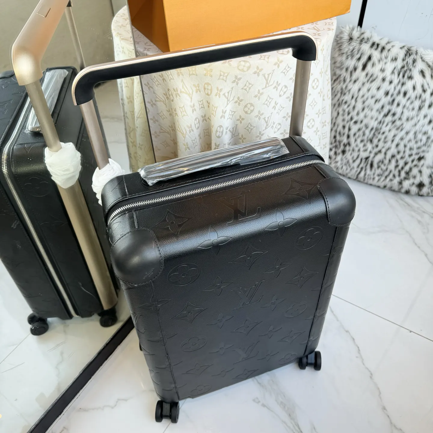 LV 黑色 老花 帆布 ｜ 版 HORIZON四轮拉杆箱 行李箱 黑色 旅行拉杆款 輕便出行款
