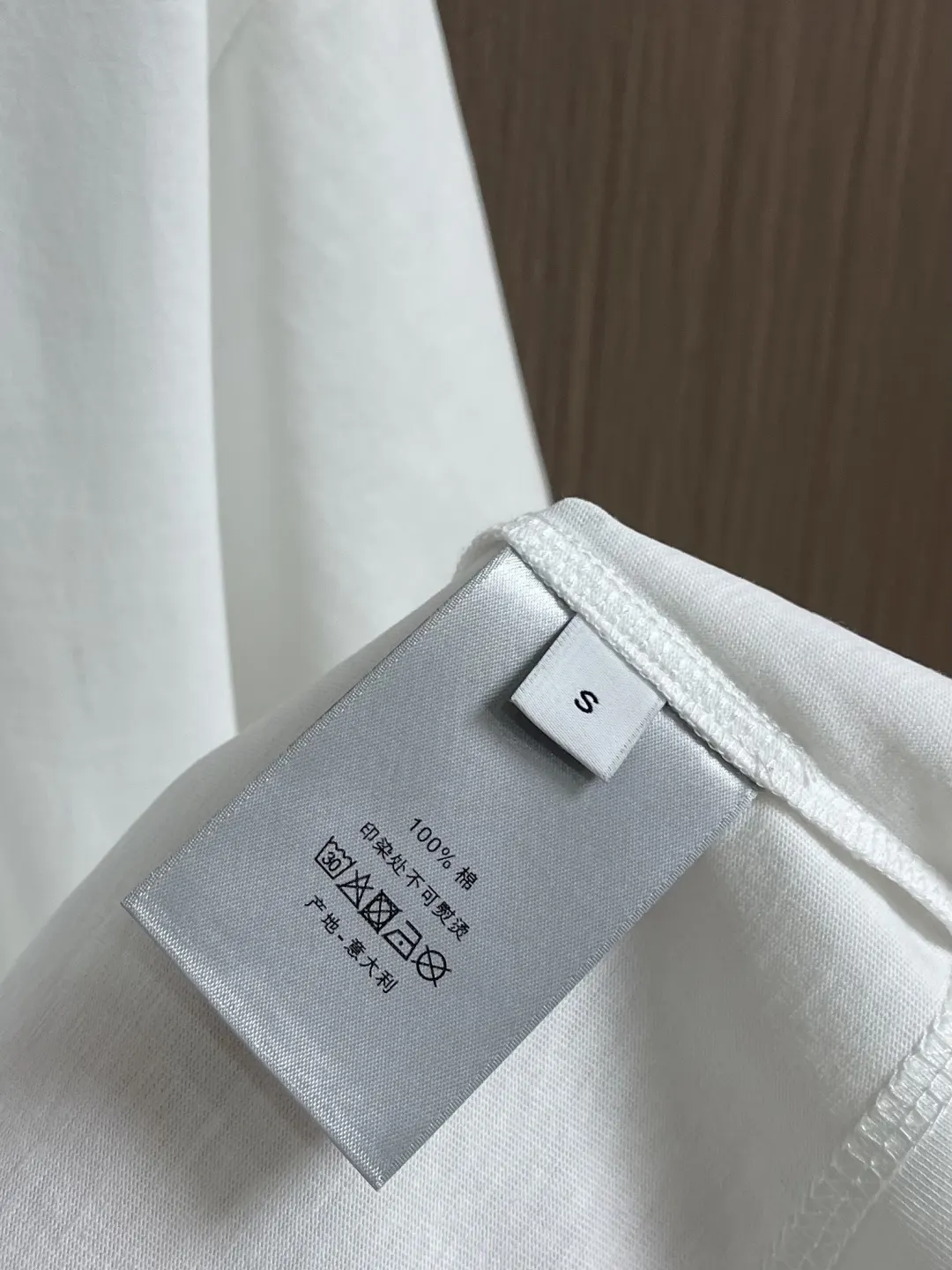 Dior 白色短袖T恤 简约休閒