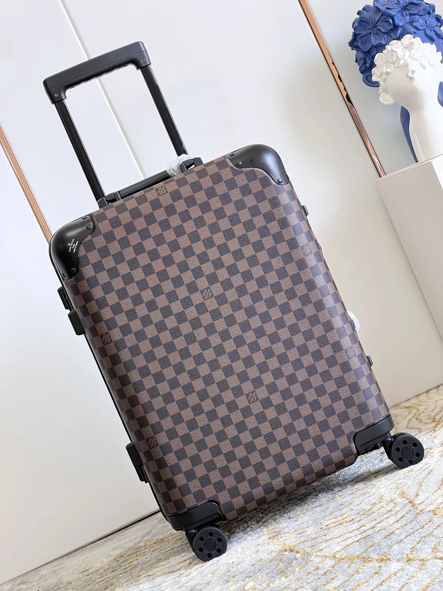 LV 帆布 详细特征 人工测量 误差 温馨提示 此款无 不支 行李箱 旅行拉杆款 輕便出行款