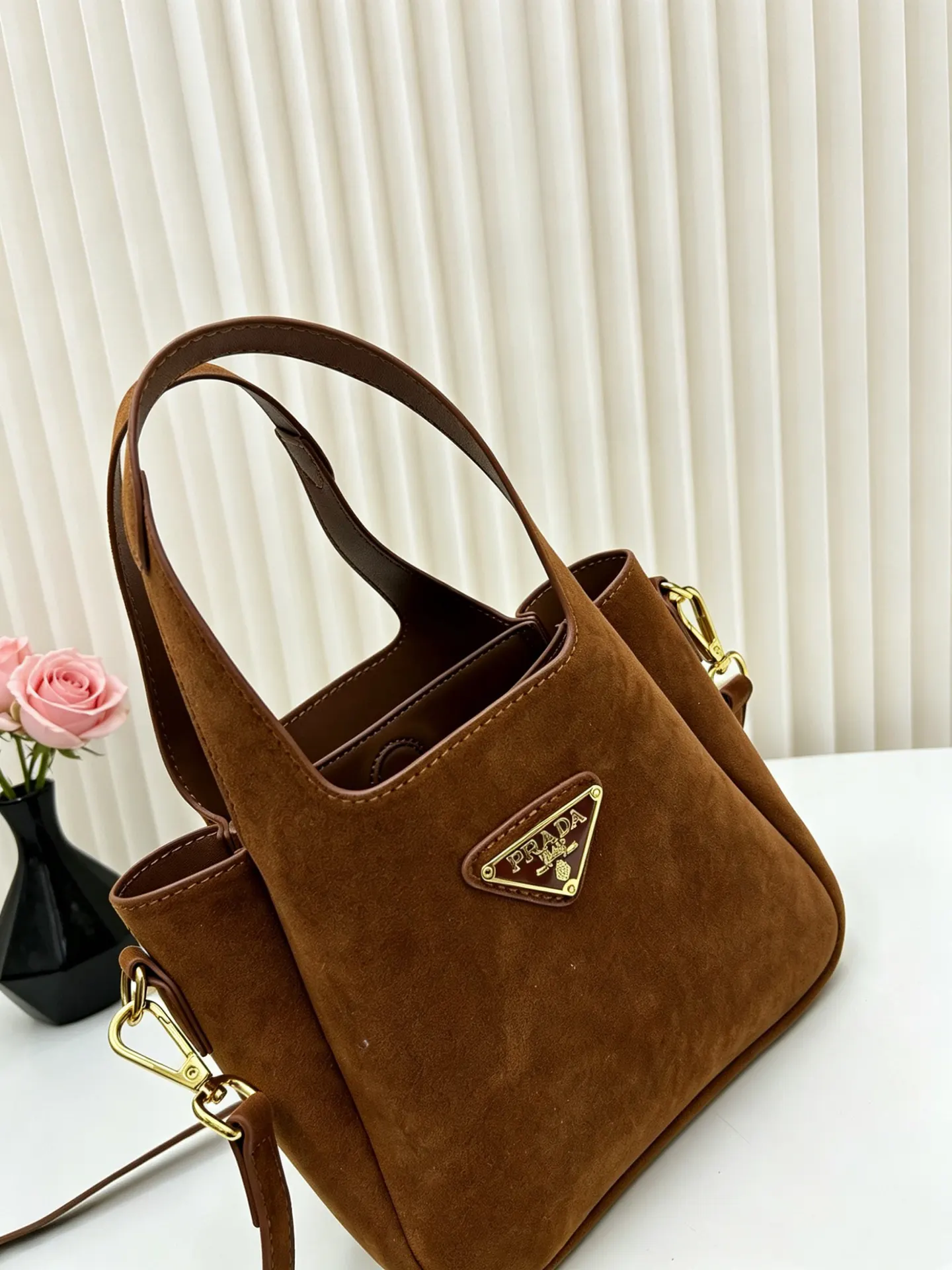 Prada 皮革 蔡卓妍Sa WITH 皮革手提包 柔软皮 托特包 大容量托特款