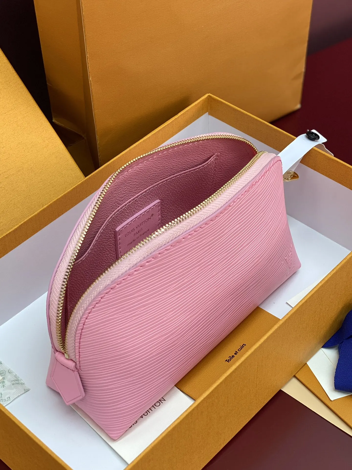 LV 粉色 皮革 厘米 化妆包 便携收纳款