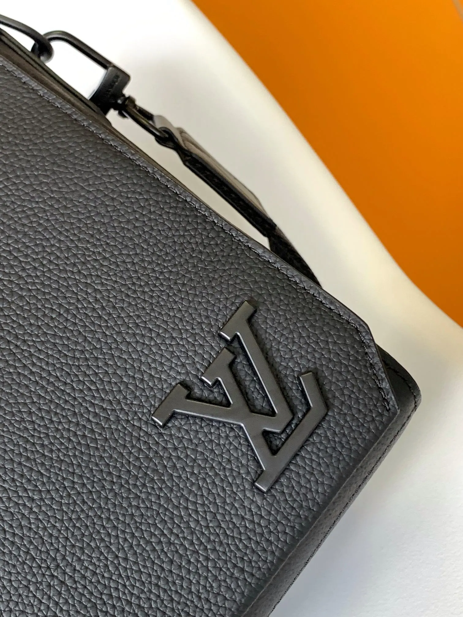 LV 牛皮 Aerogram 邮差包以极 收納包 旅行收納款