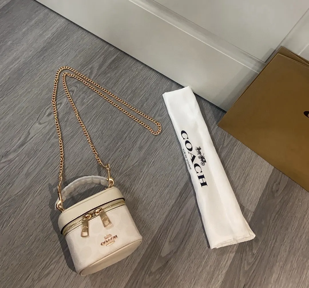 Style 01 Style Image 12 Style 01 Style Image 12