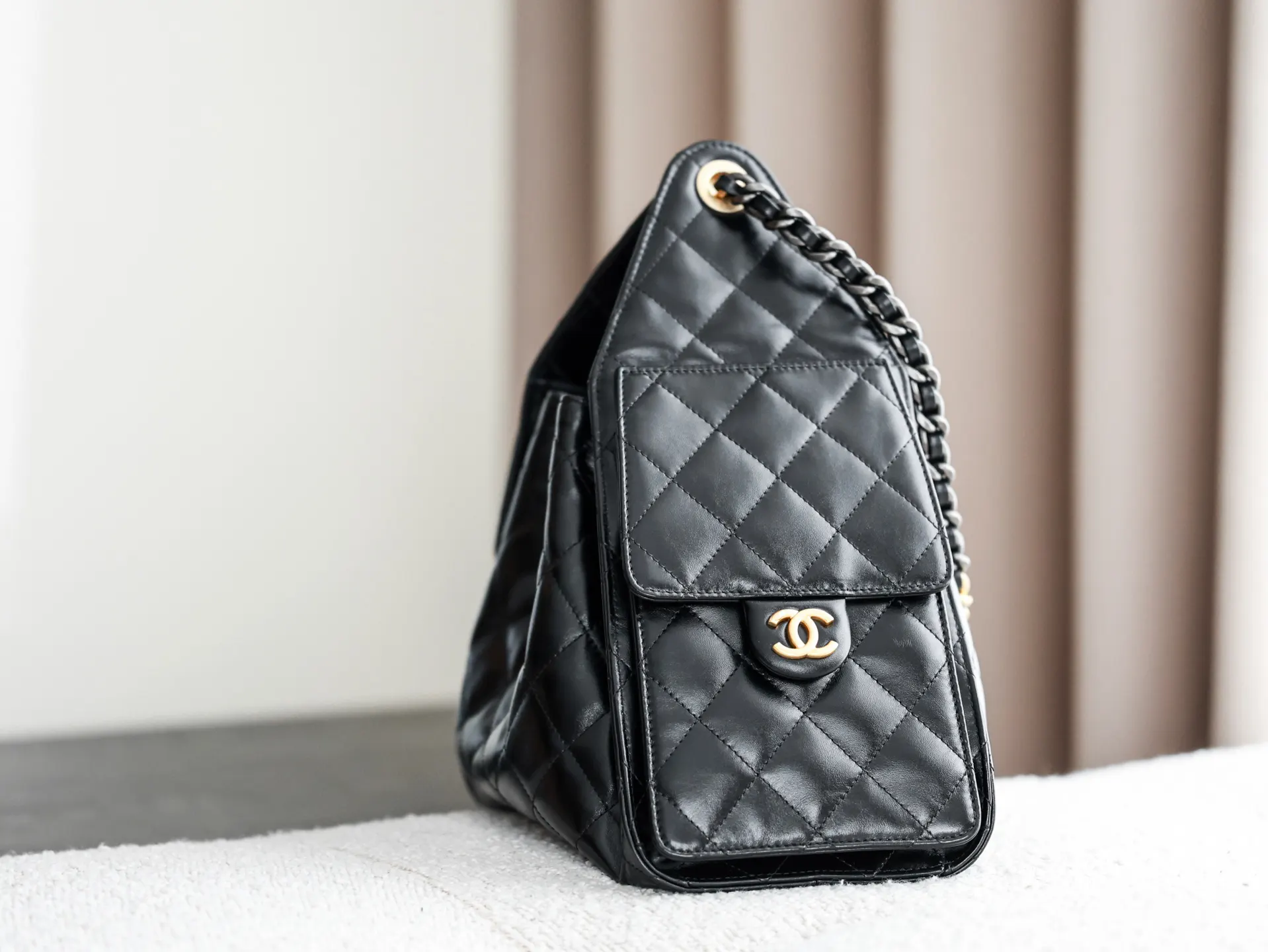 Chain Bag Leather