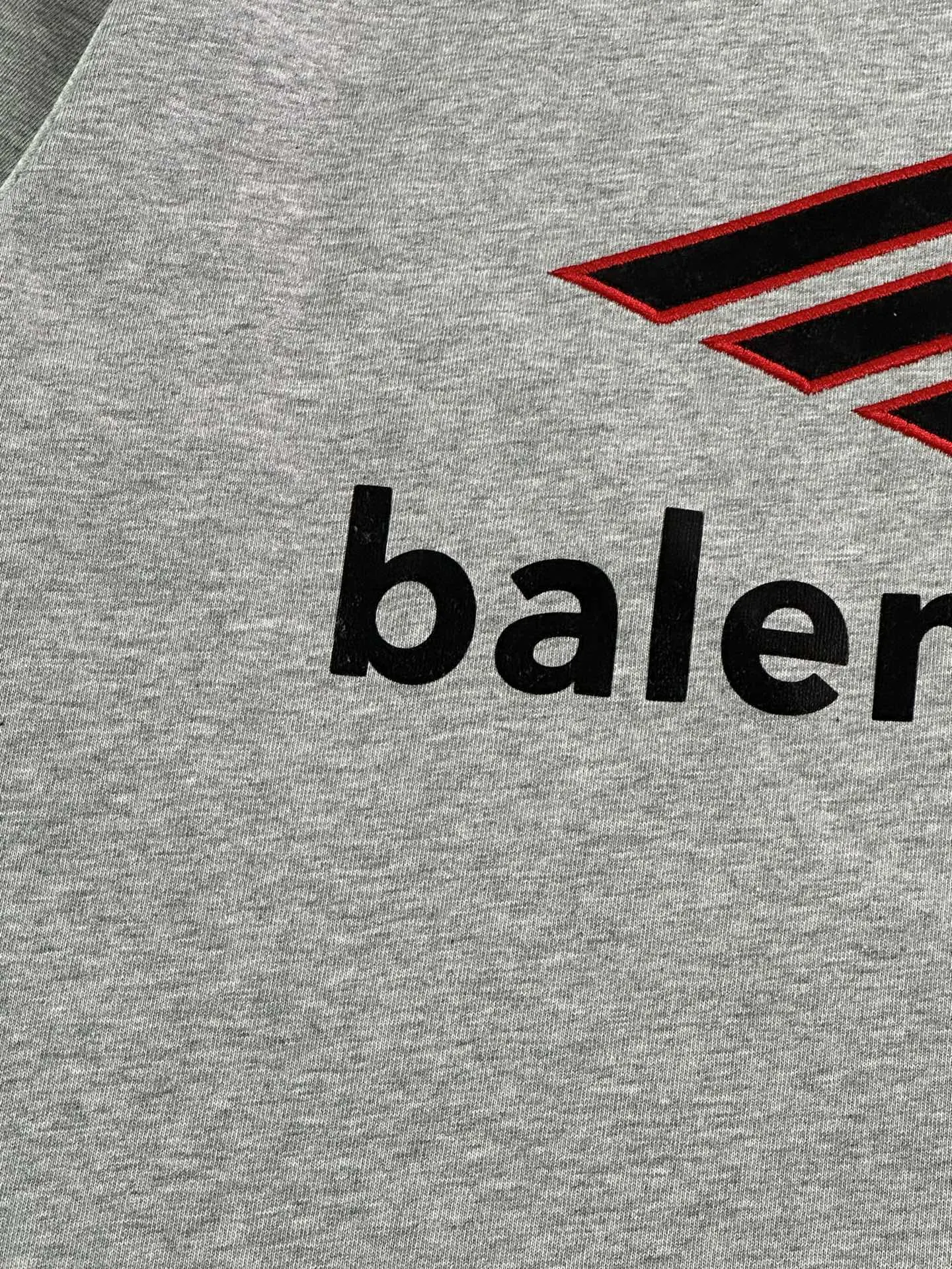 Balenciaga 黑色 純棉 Logo 短袖T恤(數字6) Balenciaga 黑色 純棉 Logo 短袖T恤(數字6)