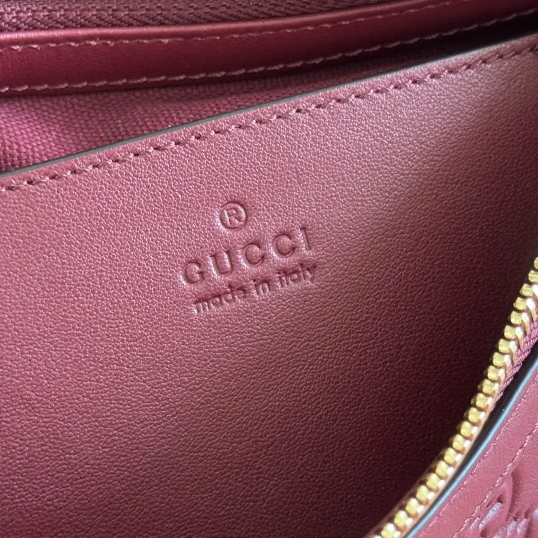 Gucci GG Emblem 金色 皮革 腋下包 复古腋下背款