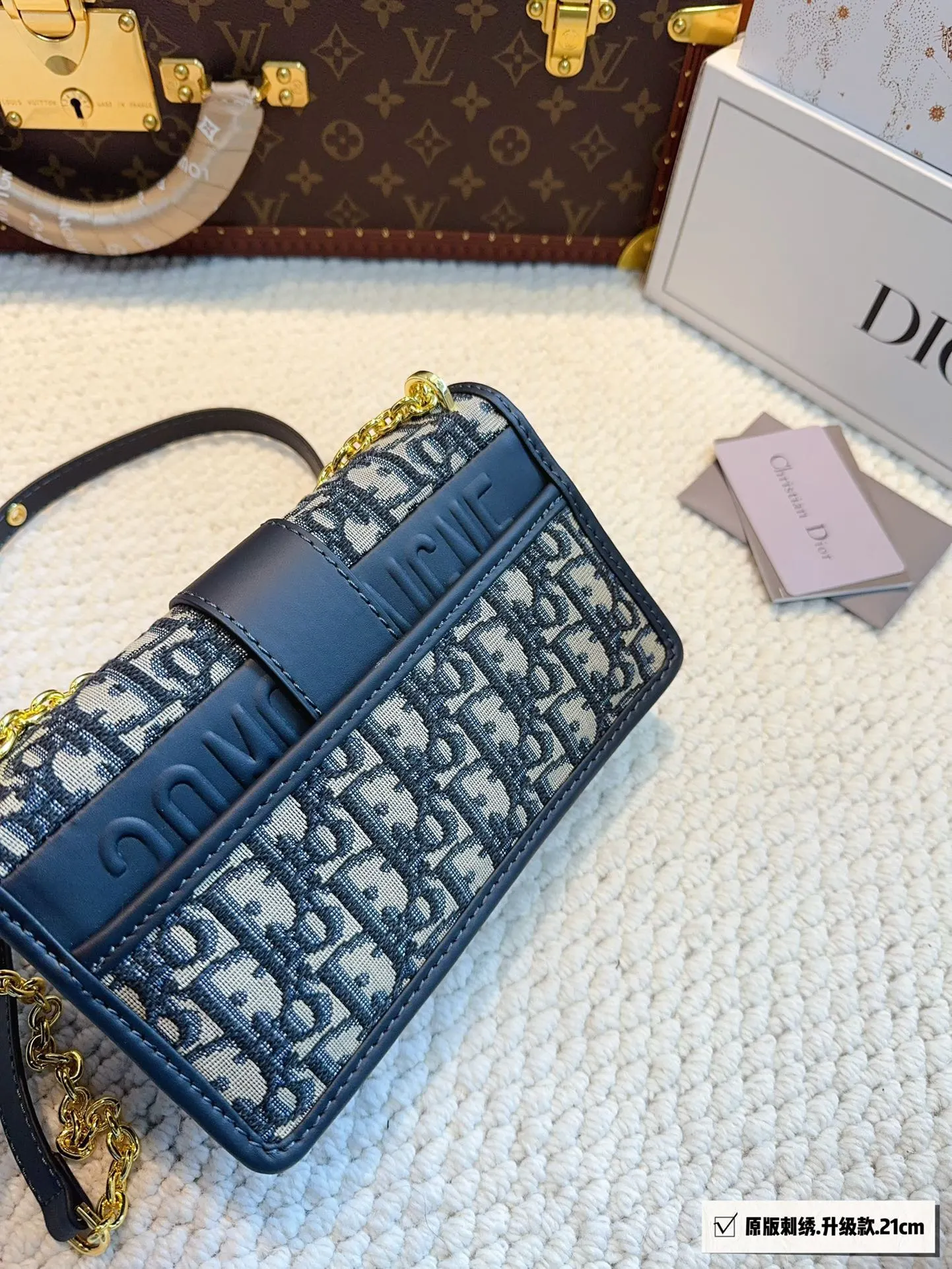 Dior 老花 蓝色 Montaigne蒙田包 方正 斜挎包 轻便斜挎款