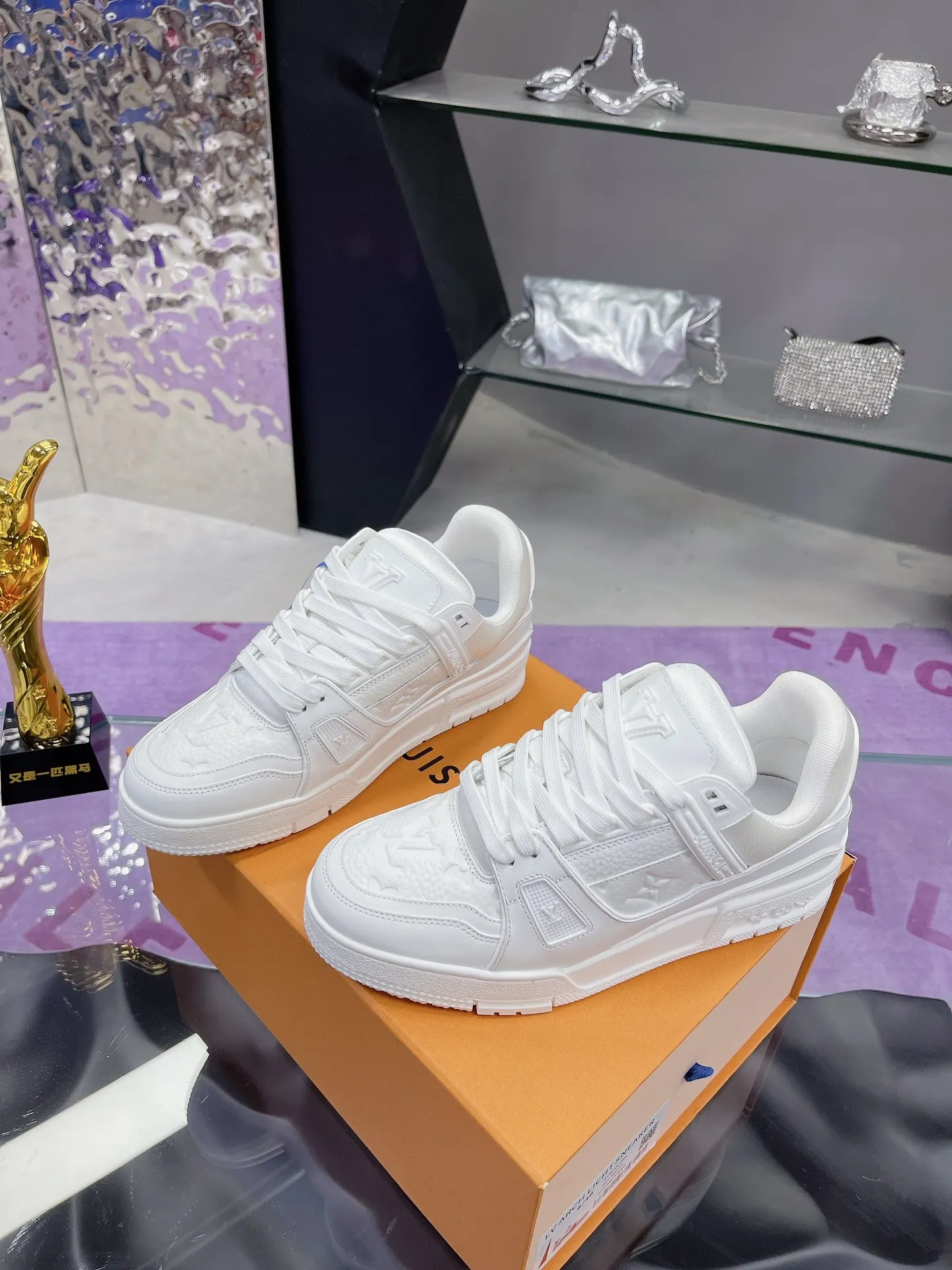 Louis Vuitton Sneakers