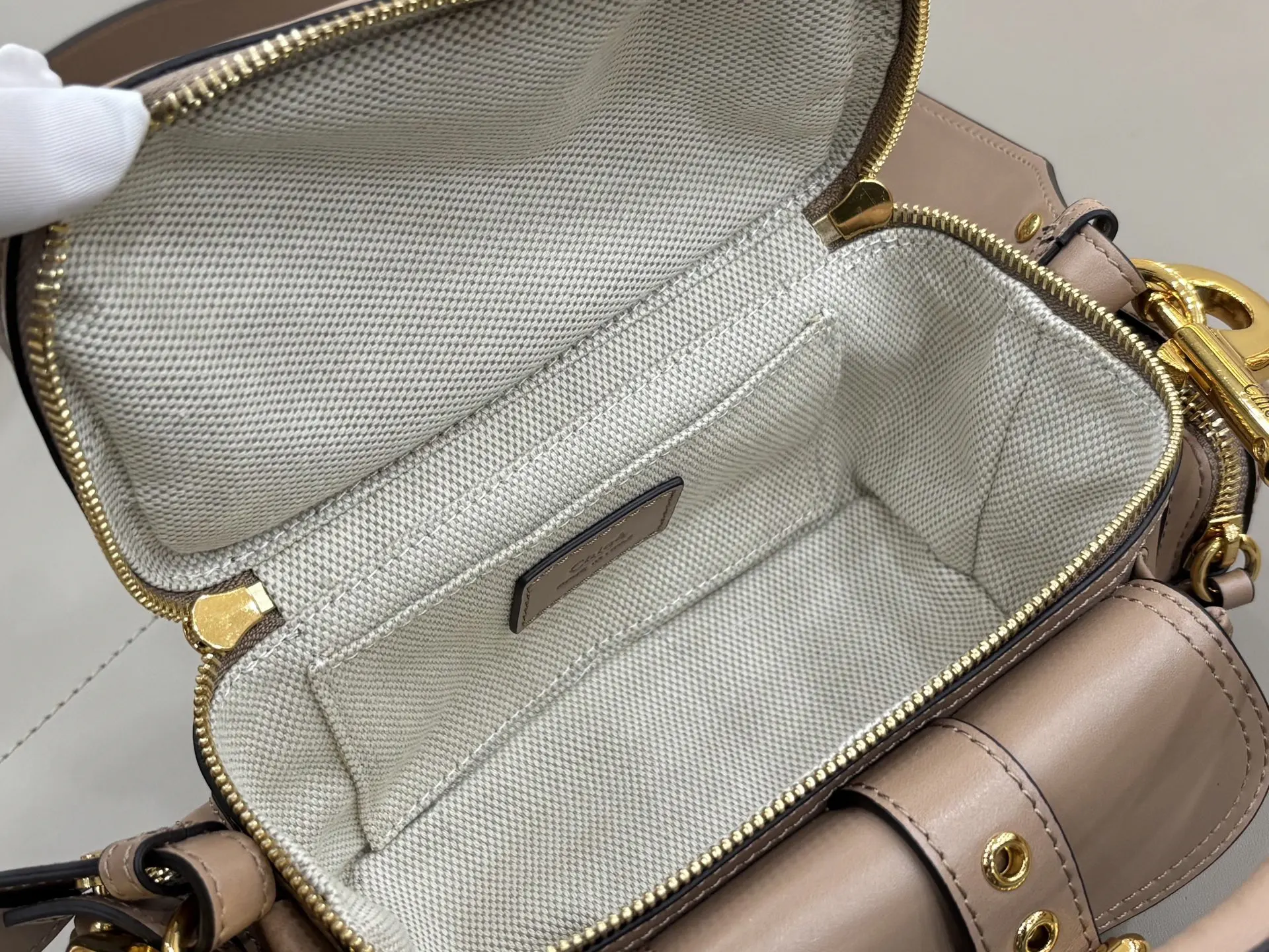 黑色 白色 Chloe Camera Bag 粉 斜背包 輕便斜挎款