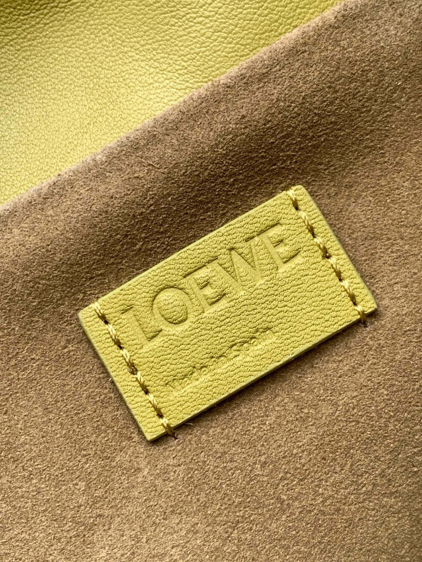 Loewe 黄色 小牛皮 托特包 大容量托特款