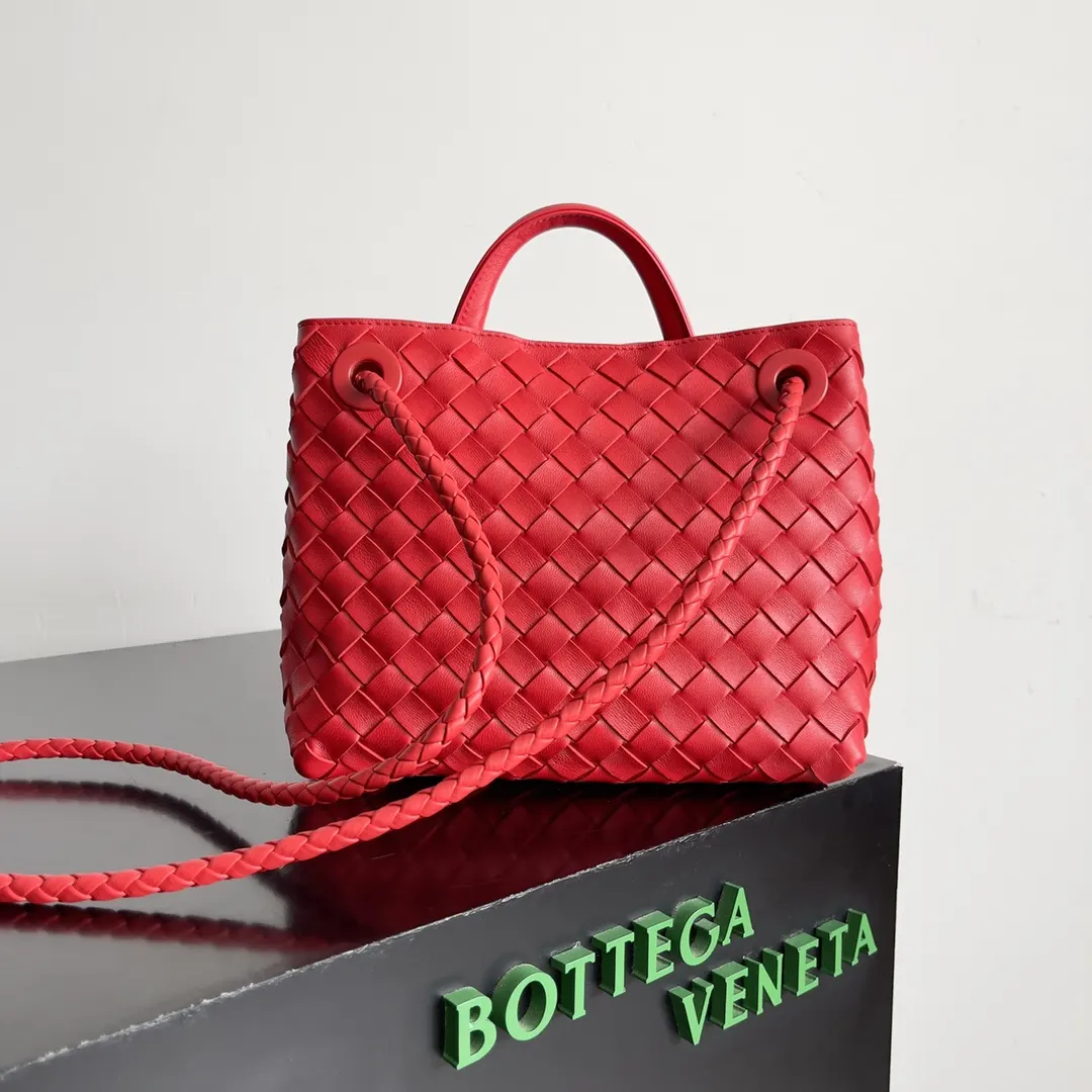 Bottega Veneta Andiamo 白色 编织手提包 精选款