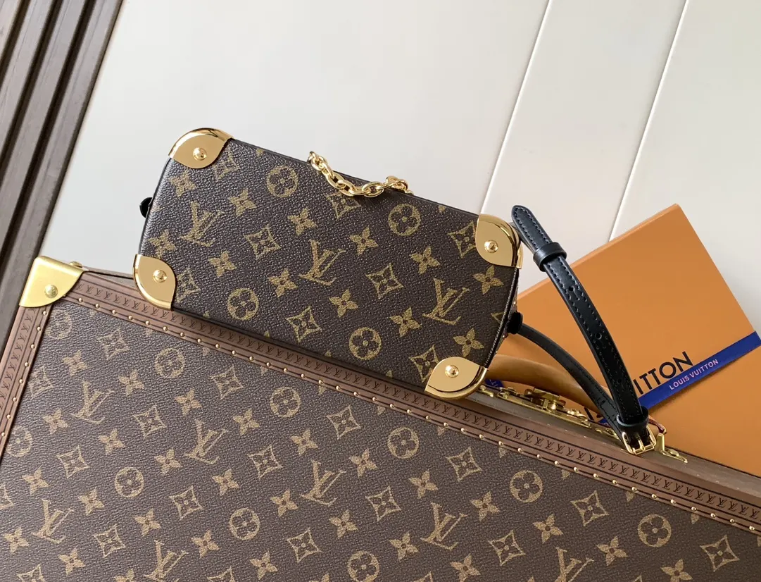 Chain Bag Leather