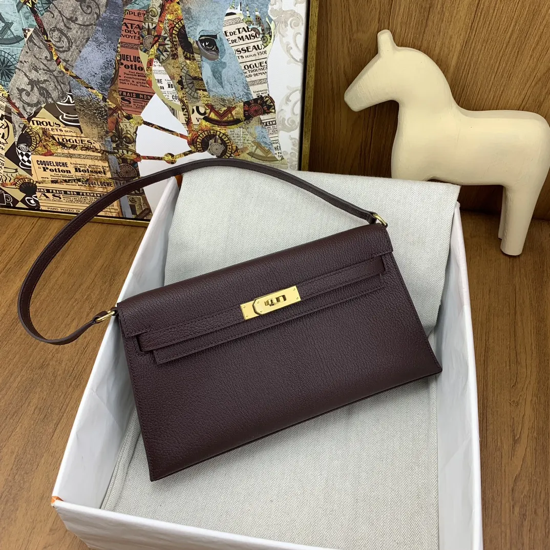 Hermès Kelly Top Handle Bag Classic