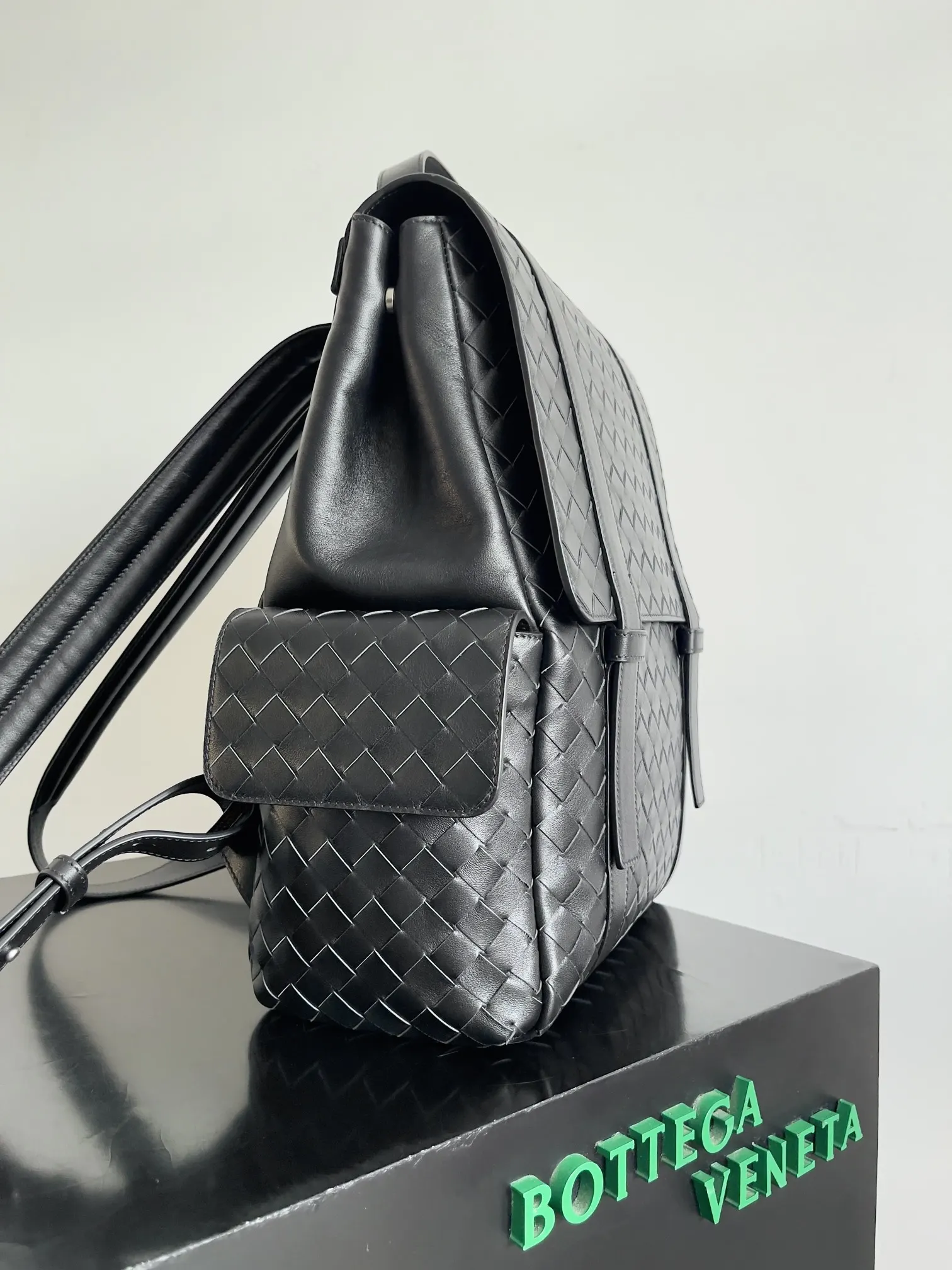 Bottega Veneta 小牛皮 雙肩包 实用雙肩款