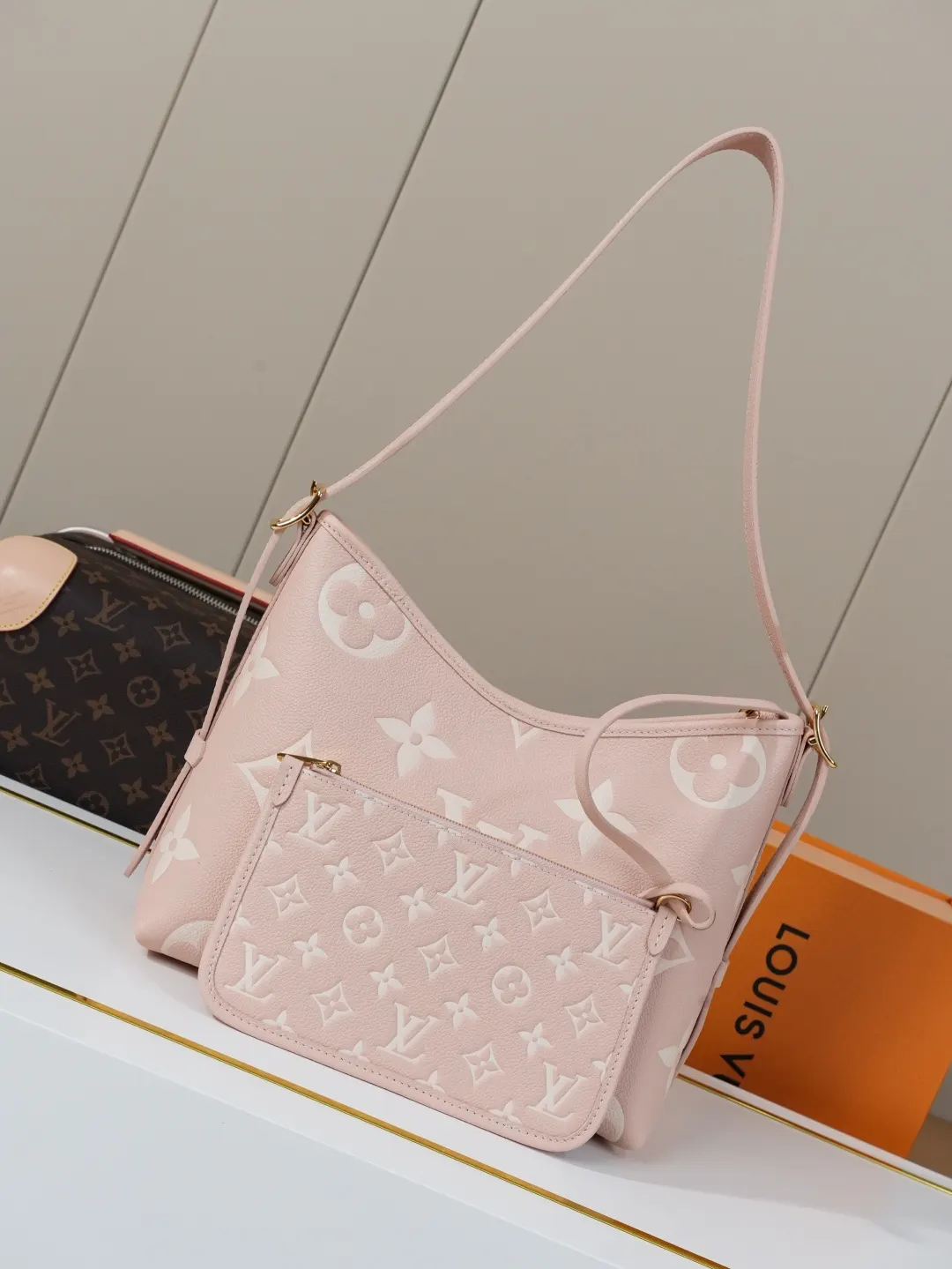 LV CarryAll 牛皮 收纳包 旅行收纳款
