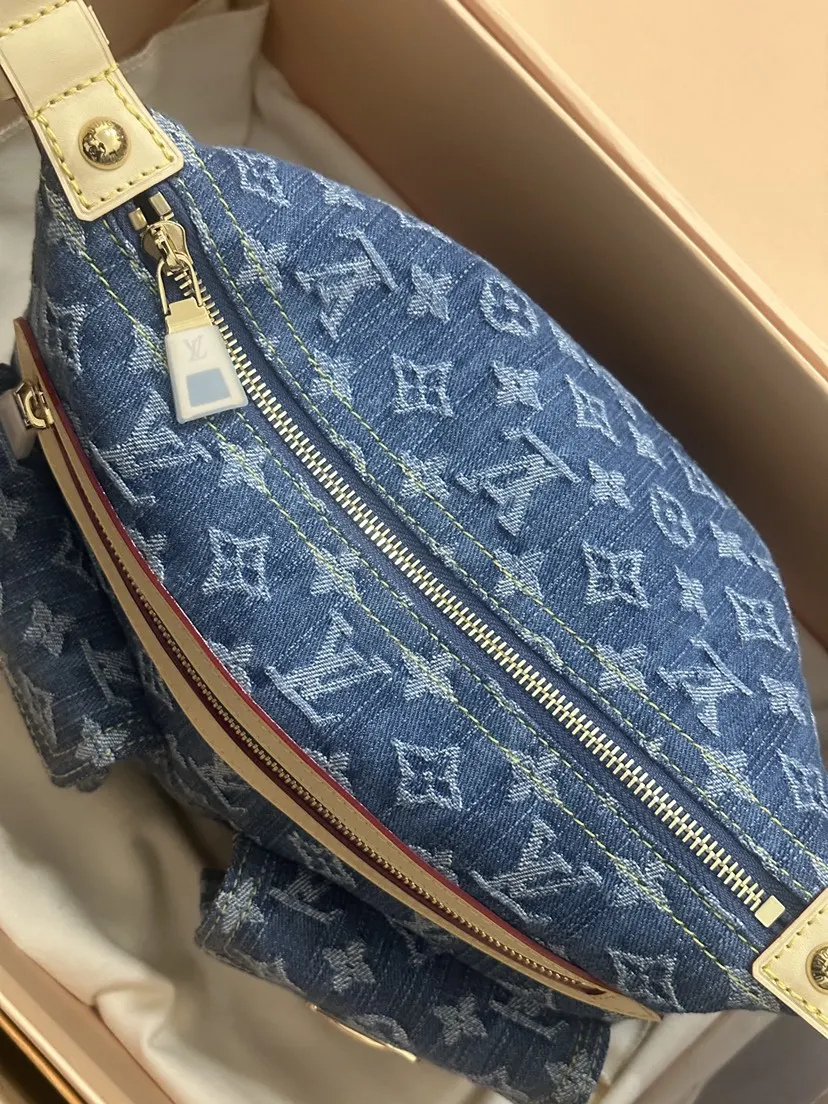 蓝色 BAGGY 手袋 腋下包 复古腋下背款