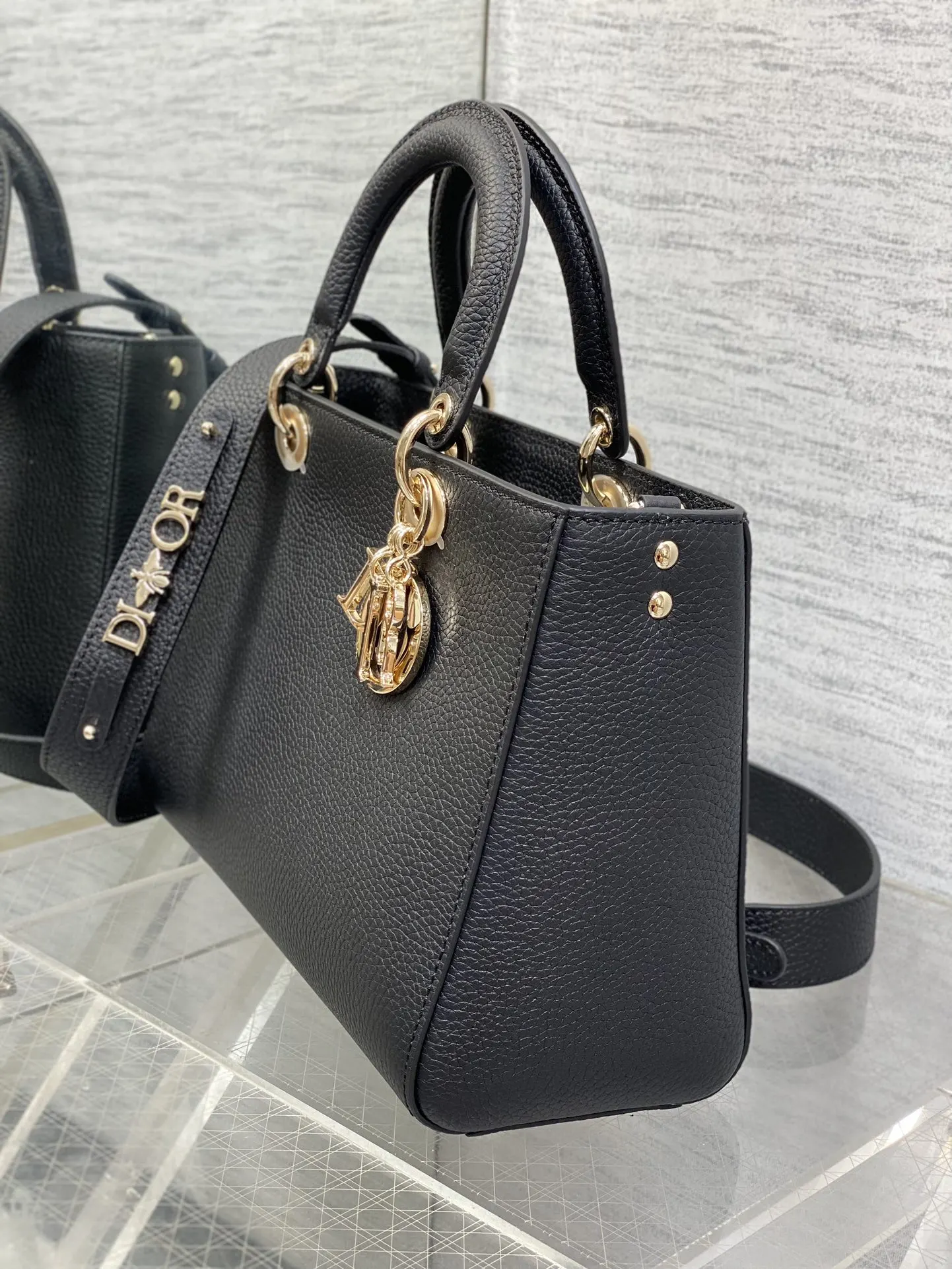 Dior 黑色 牛皮 进口 牛皮横款戴妃包 Lady 手提包 通勤手提款