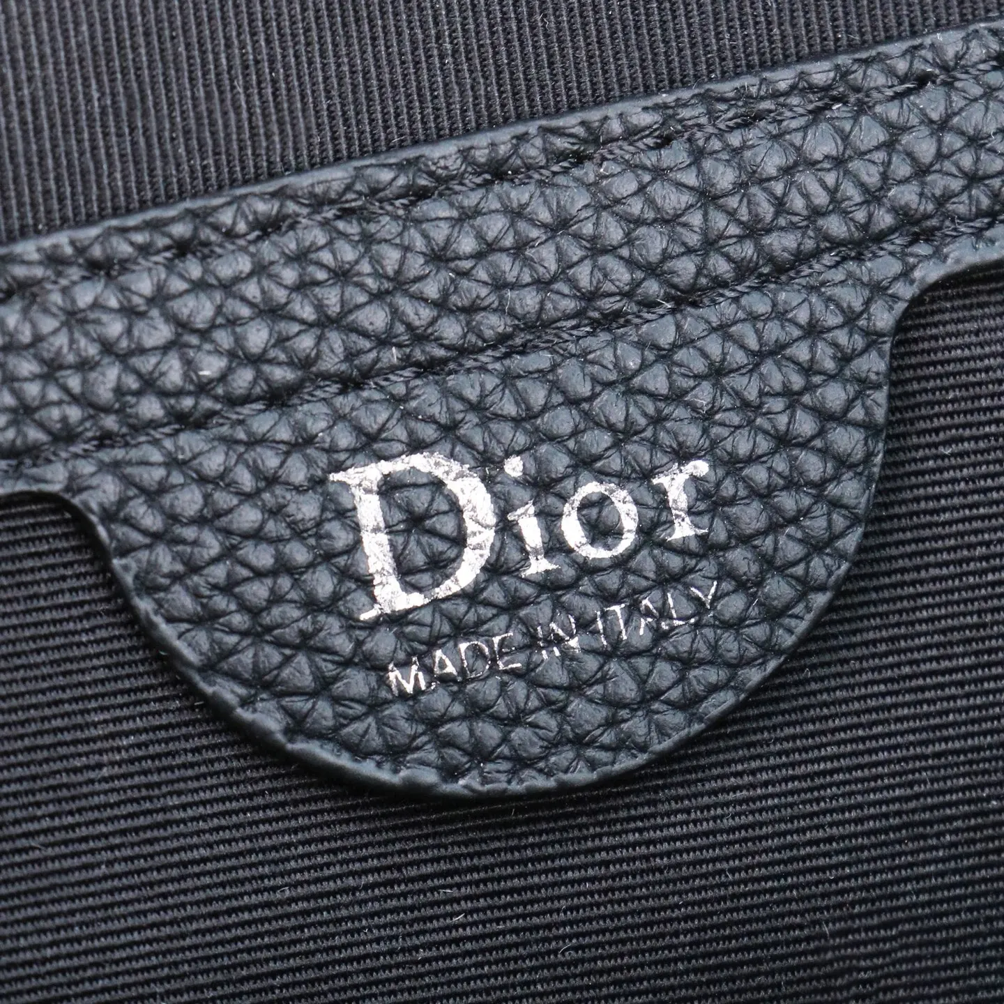 Dior Saddle 黑色牛皮翻盖信使包 宽肩带 斜挎包