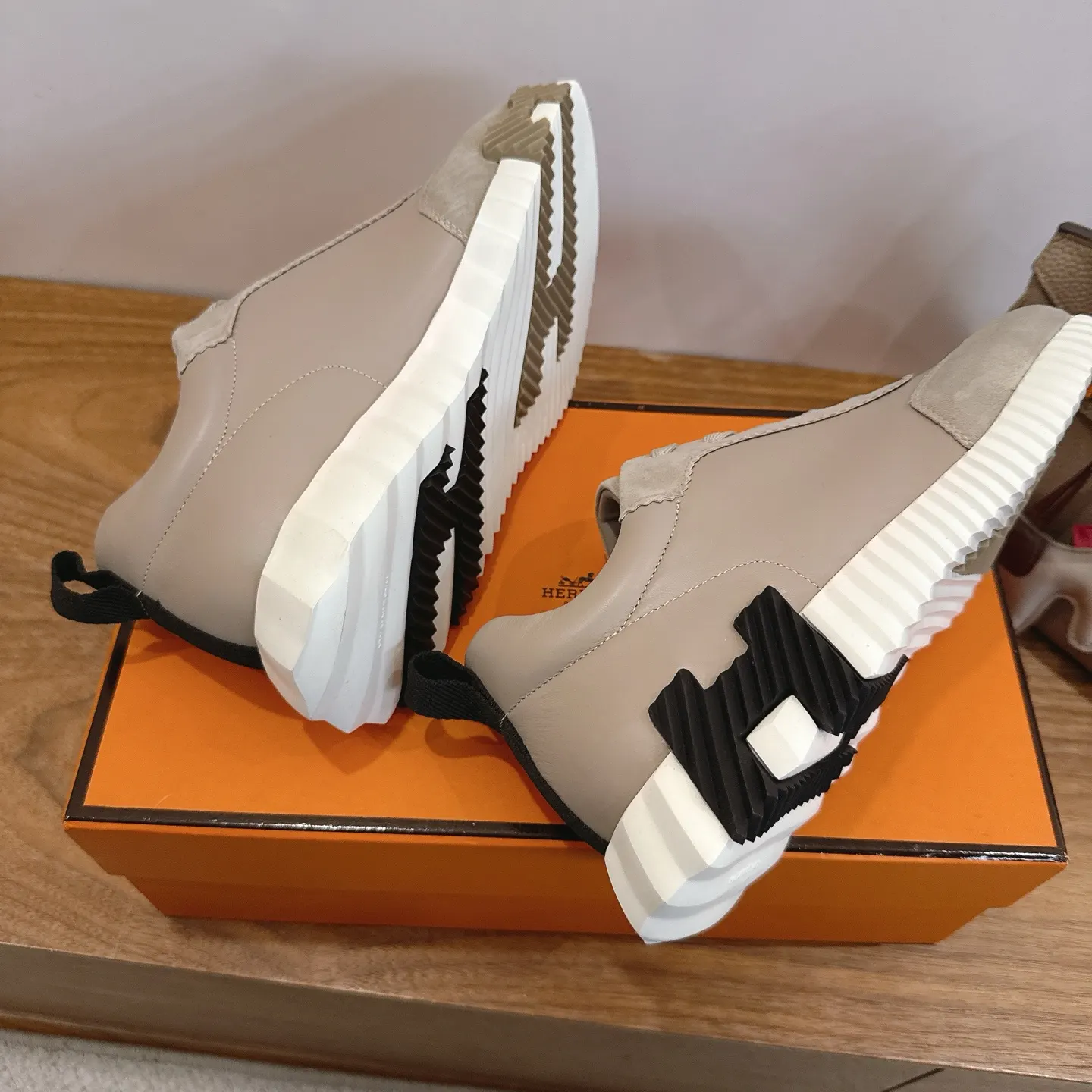 Hermès SS 运动鞋