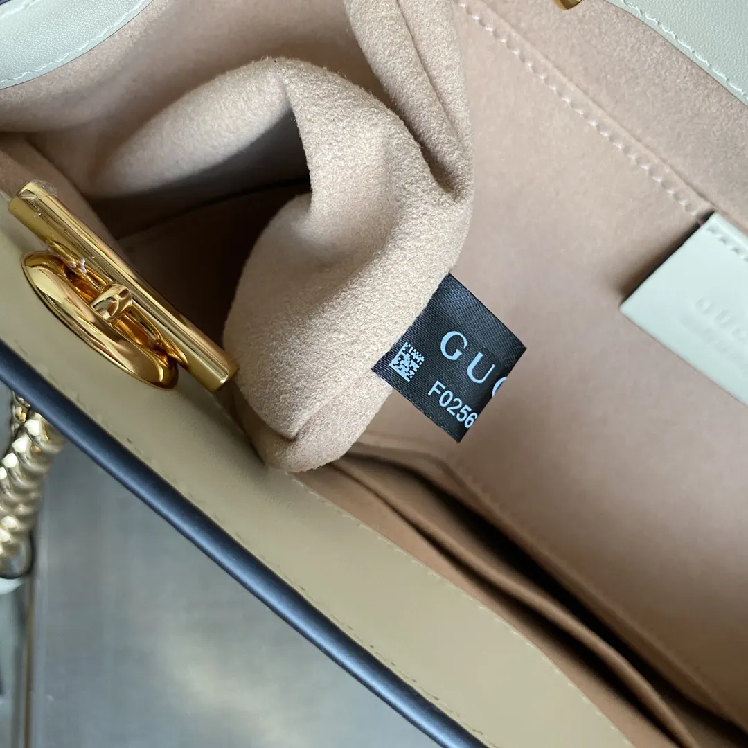 Gucci GG Supreme 绿色 Monogram 手提包