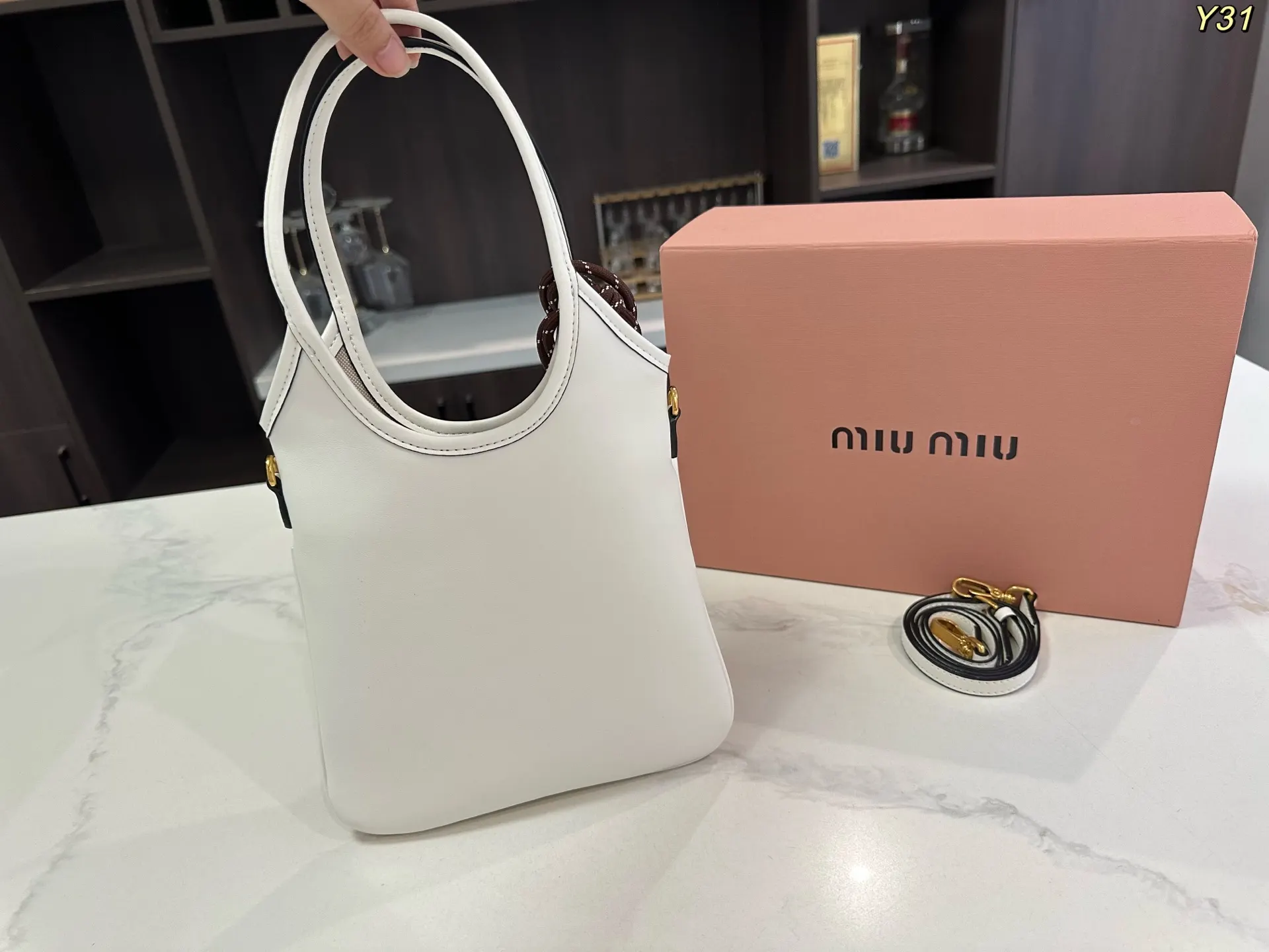 Miu 缪缪 miumiu 托特包 大容量托特款
