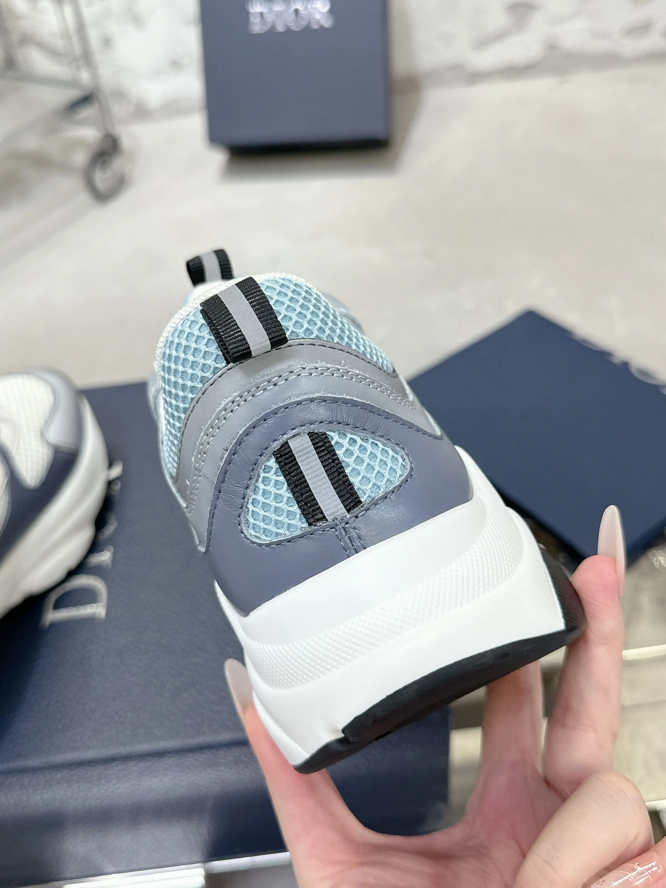 Dior B22 运动鞋