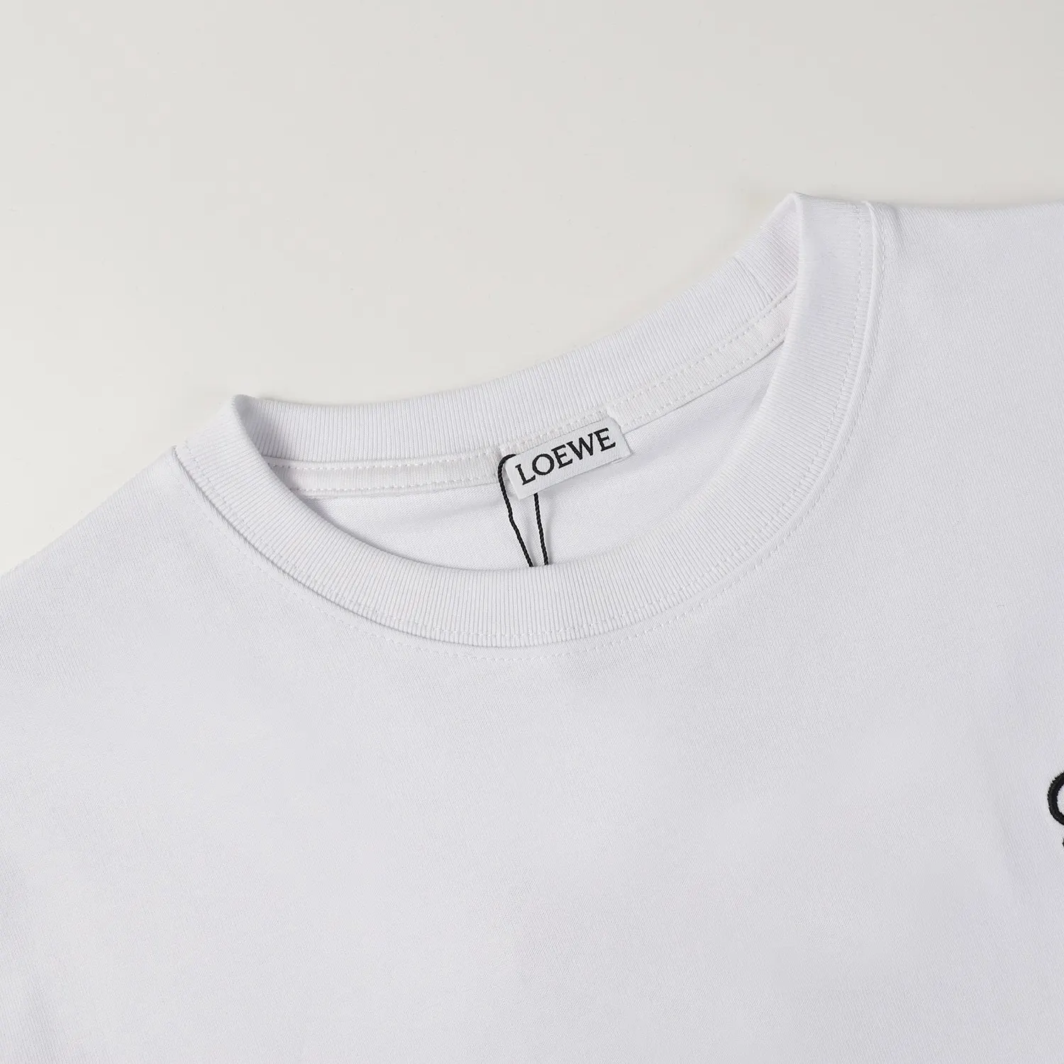 Loewe 23SS Embroidery Cotton Short Sleeve T-Shirt Daily Versatile Style Image 4 Loewe 23SS Embroidery Cotton Short Sleeve T-Shirt Daily Versatile Style Image 4
