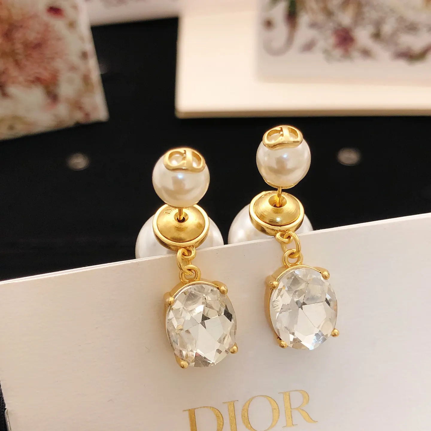 Dior Bags Portable Messenger Models Earrings Image 3 Dior Bags Portable Messenger Models Earrings Image 3