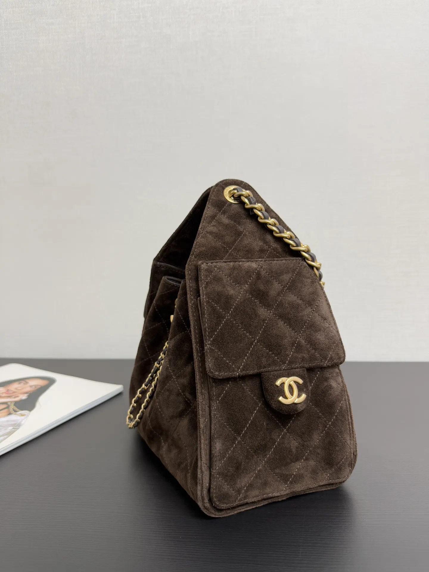 Chanel 牛皮Hobo腋下包 單肩背(數字2) Chanel 牛皮Hobo腋下包 單肩背(數字2)