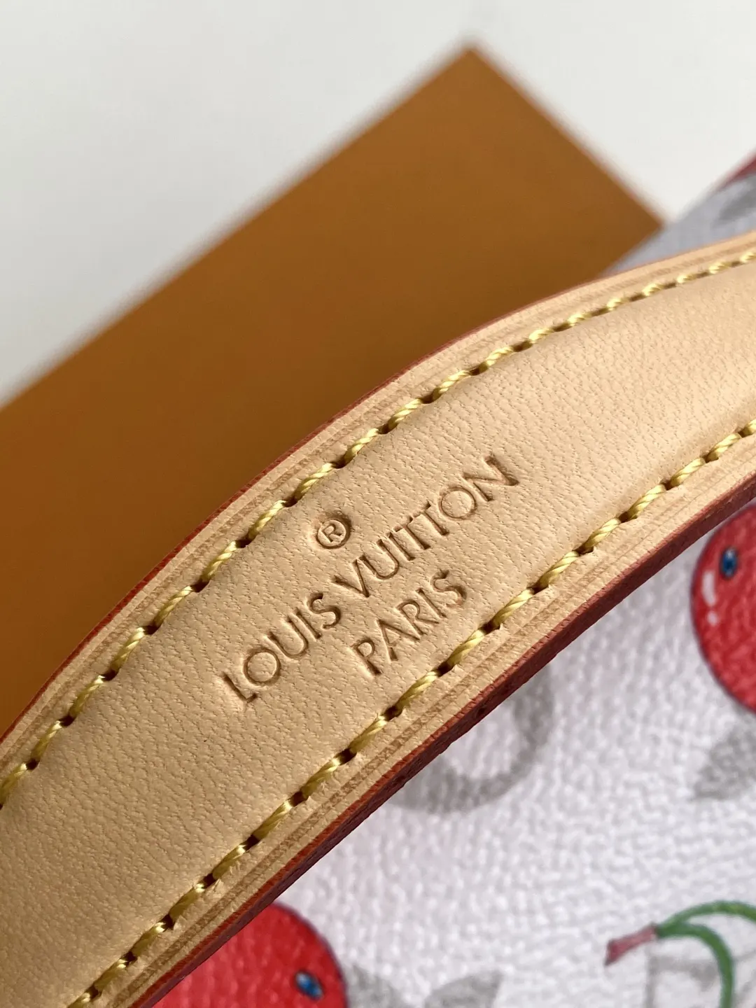 LV 牛皮 动态 本款 Pochette 链条包 精致链条款