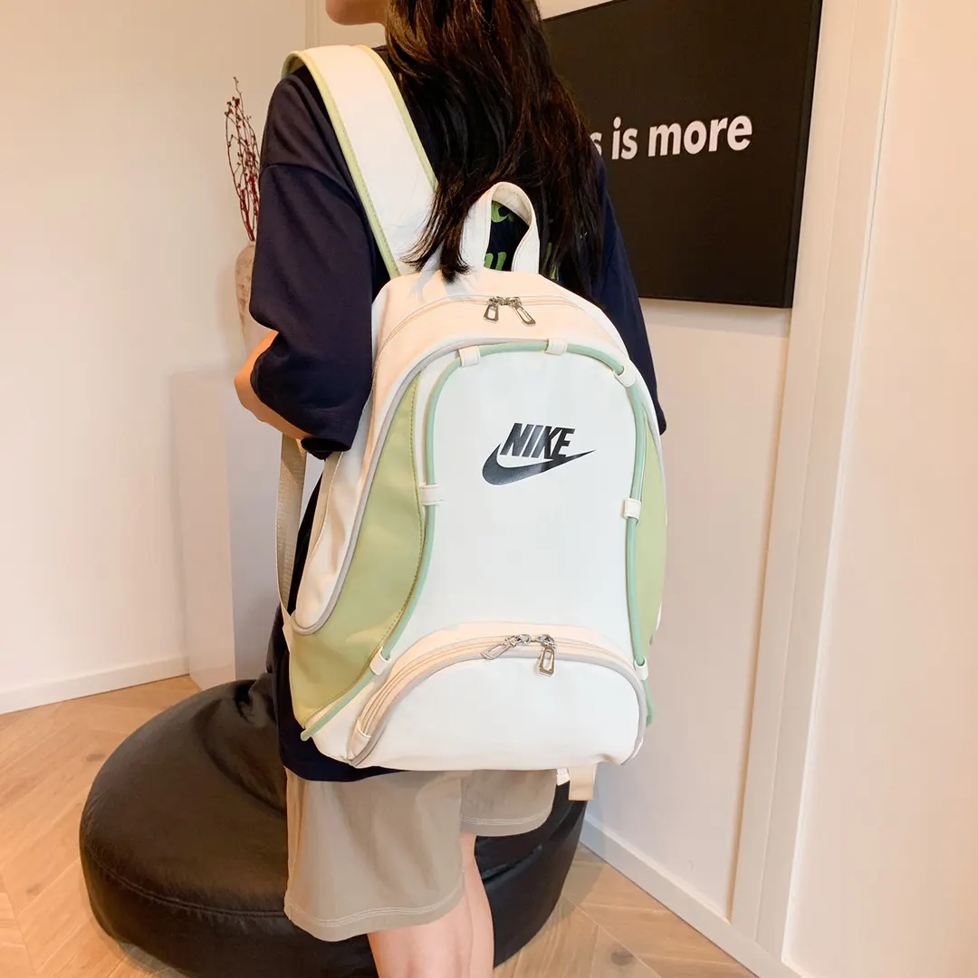 NIKE耐克 男女同款个性休閒户外大容量運動包 雙肩包 实用雙肩款