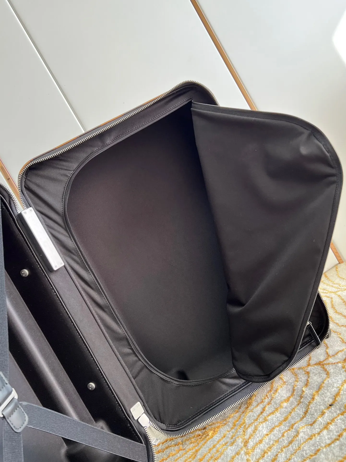 Louis Vuitton Suitcase Travel Lightweight Canvas