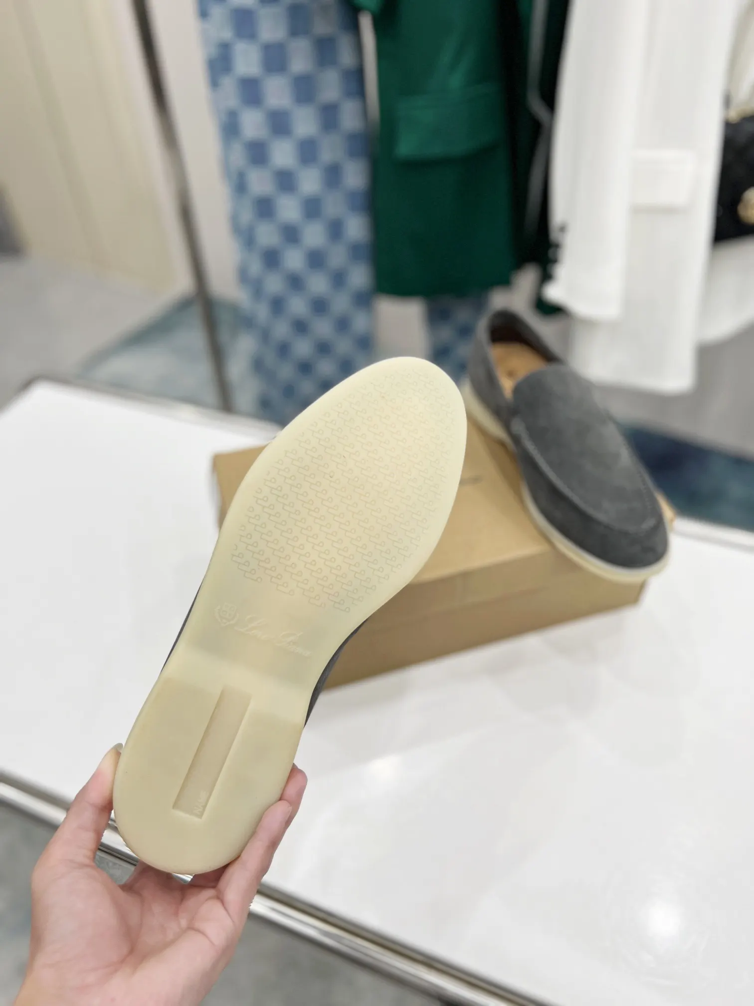 Hermès 运动鞋