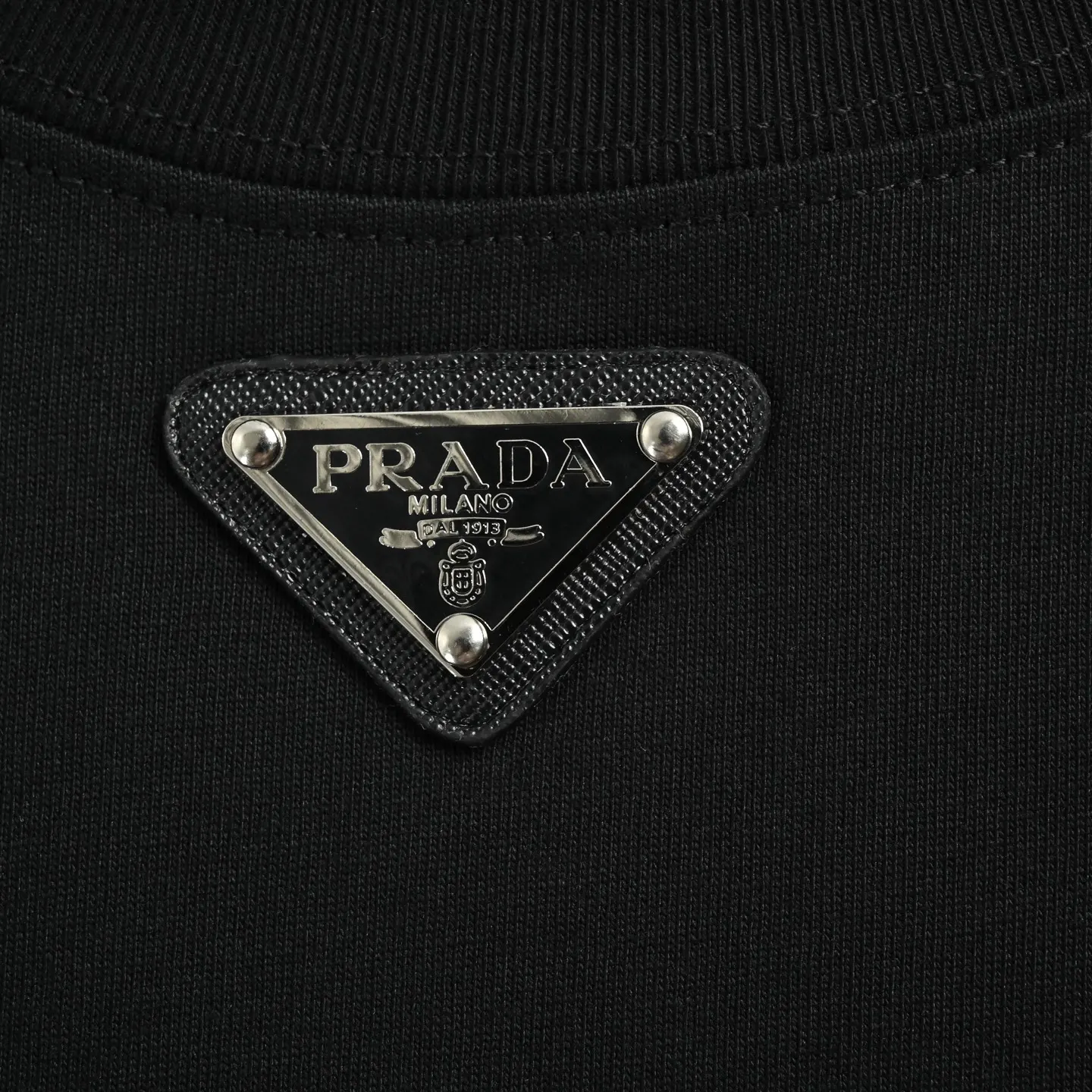 PRADA 25SS 三角标 短袖T恤 休闲百搭款
