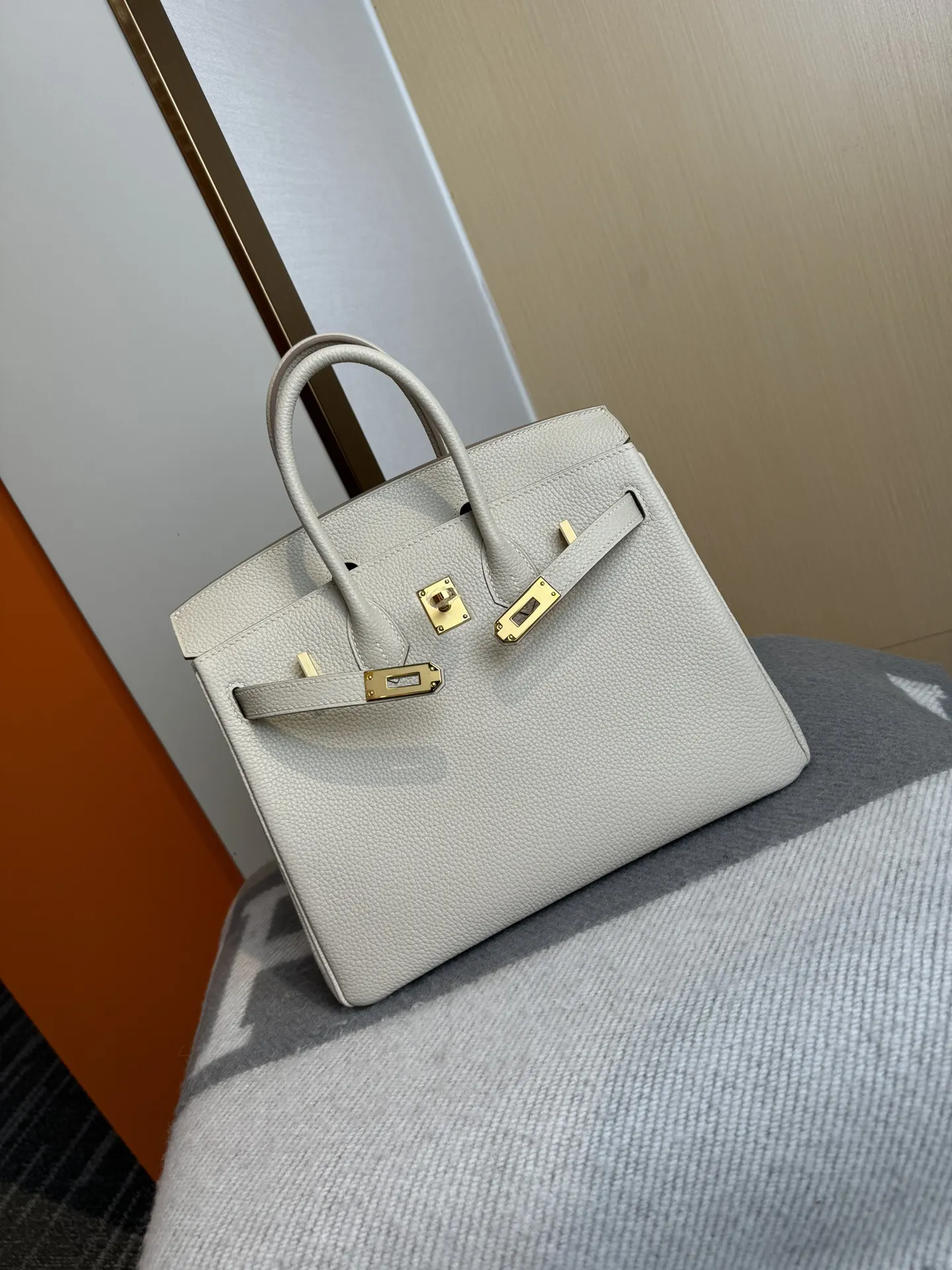 Hermès Birkin Top Handle Bag Classic Leather
